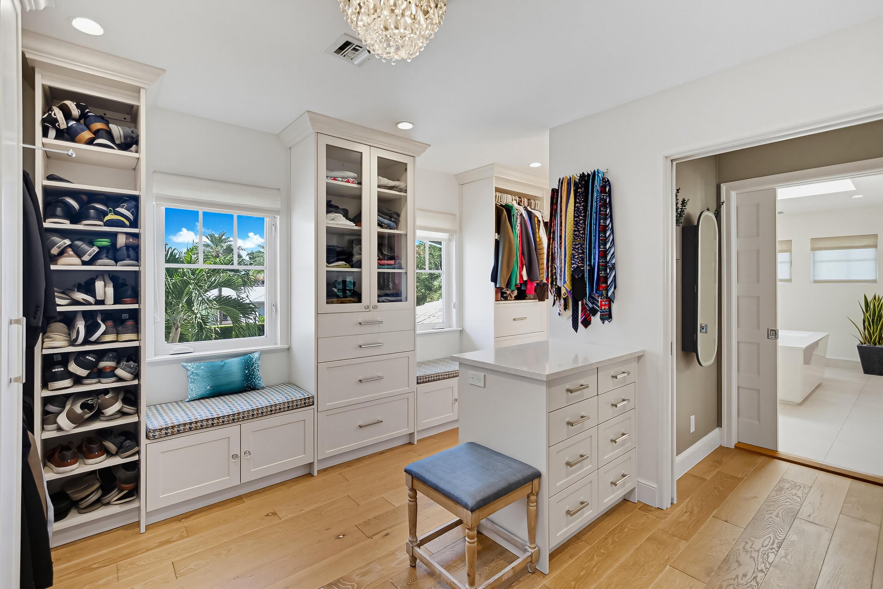 738 MIDDLE RIVER, Fort Lauderdale FL 33304
