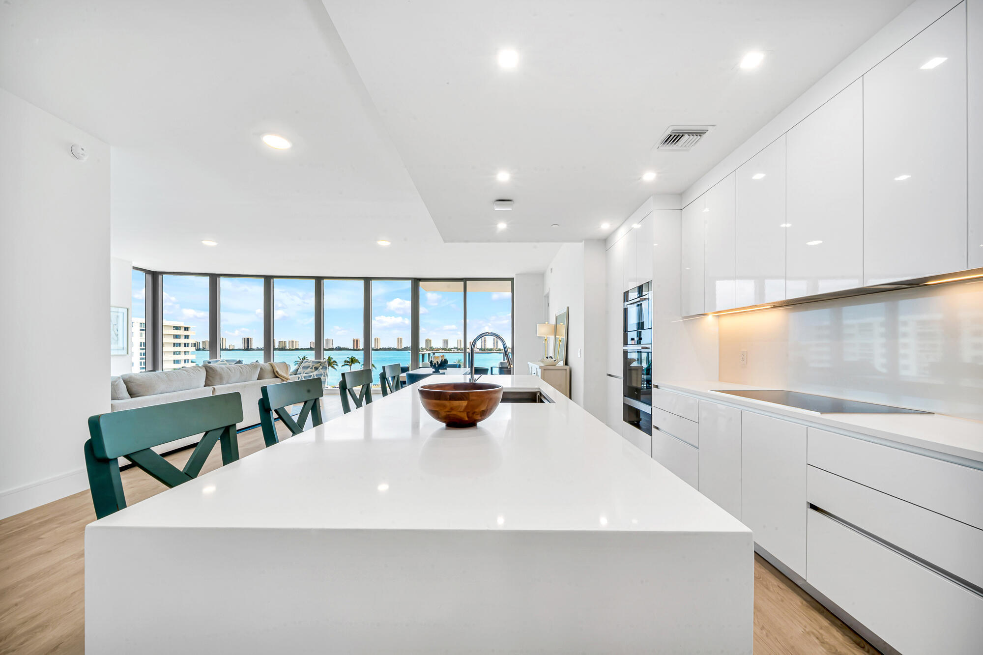 220 Lake Shore #502, Lake Park FL 33403