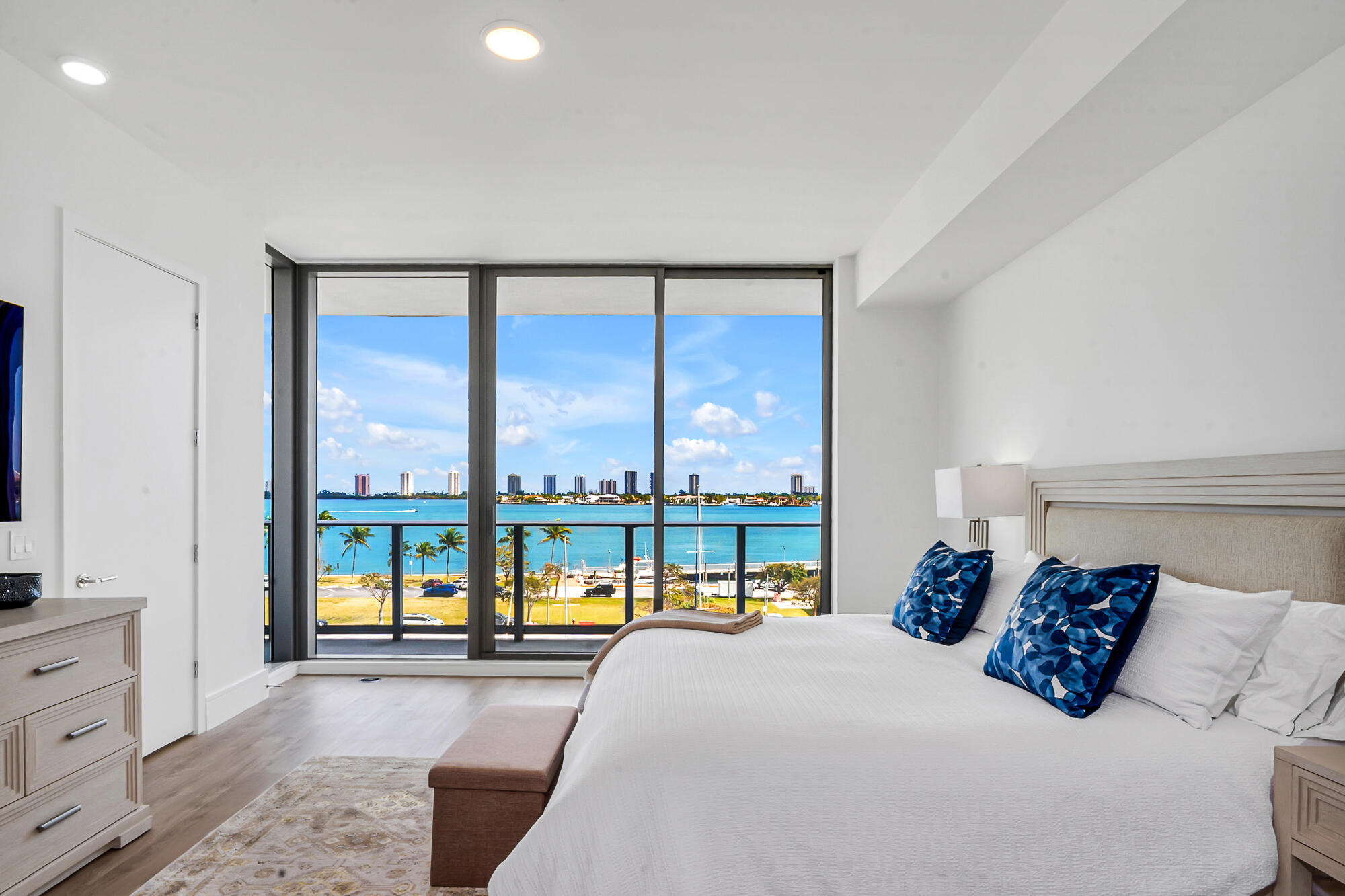 220 Lake Shore #502, Lake Park FL 33403