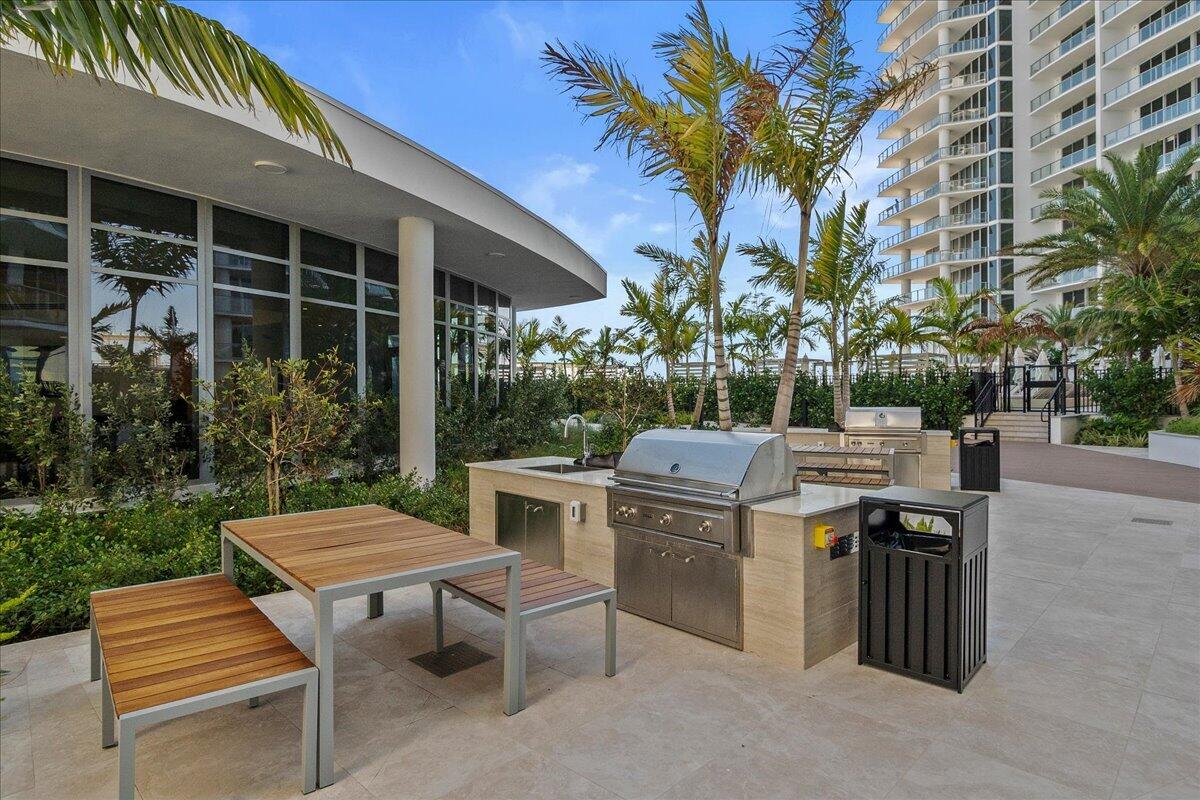 220 Lake Shore #1608, Lake Park FL 33403