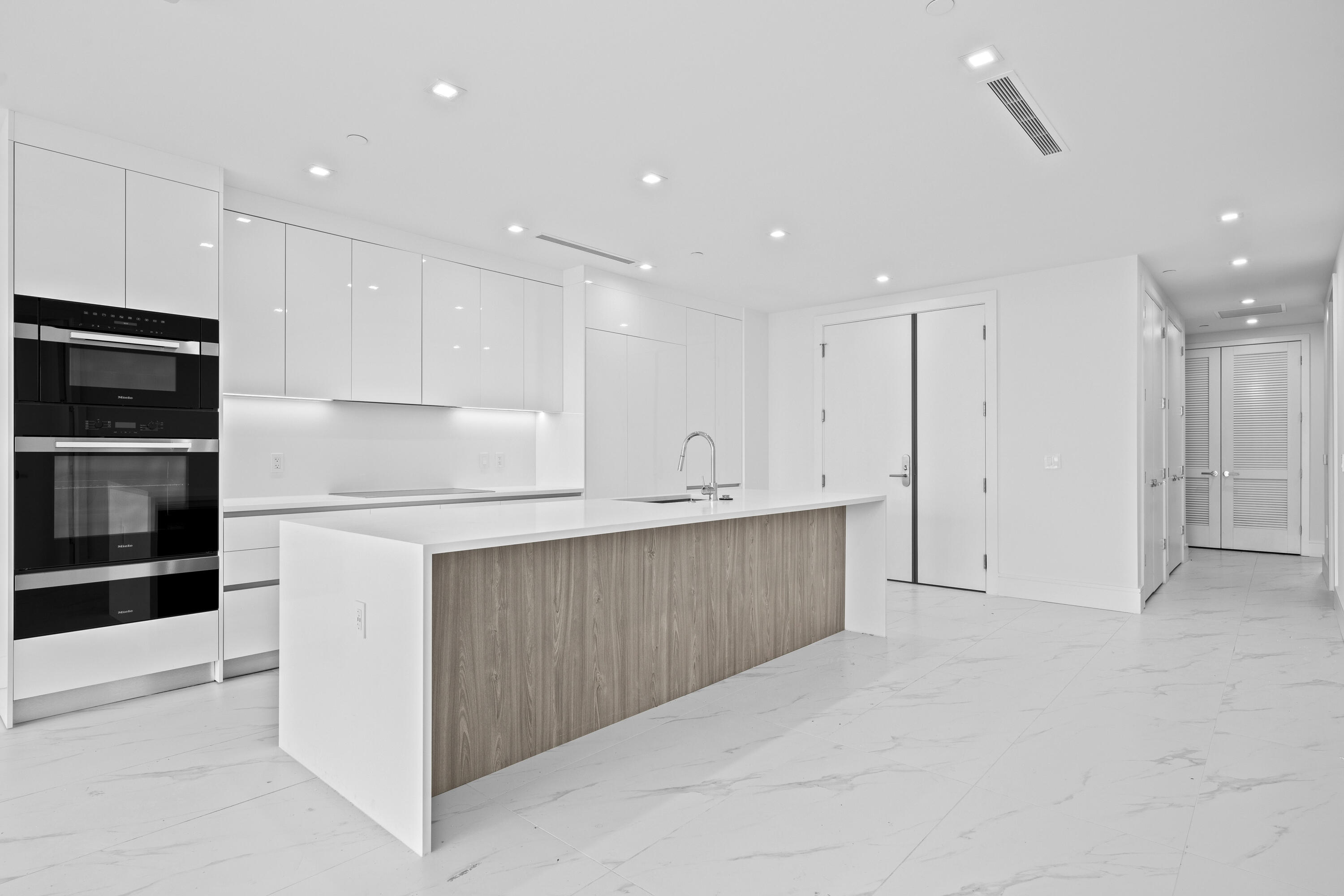 220 Lake Shore #1608, Lake Park FL 33403