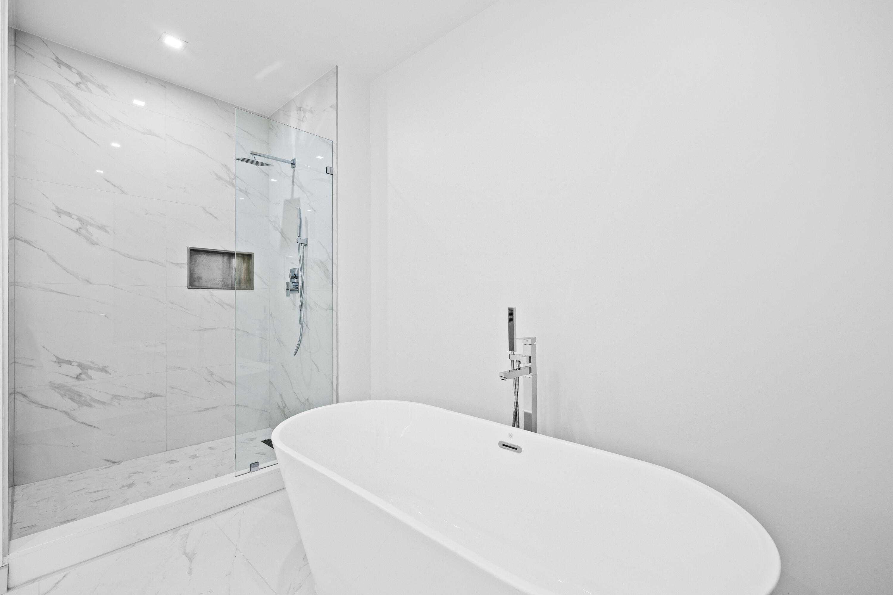 220 Lake Shore #1608, Lake Park FL 33403