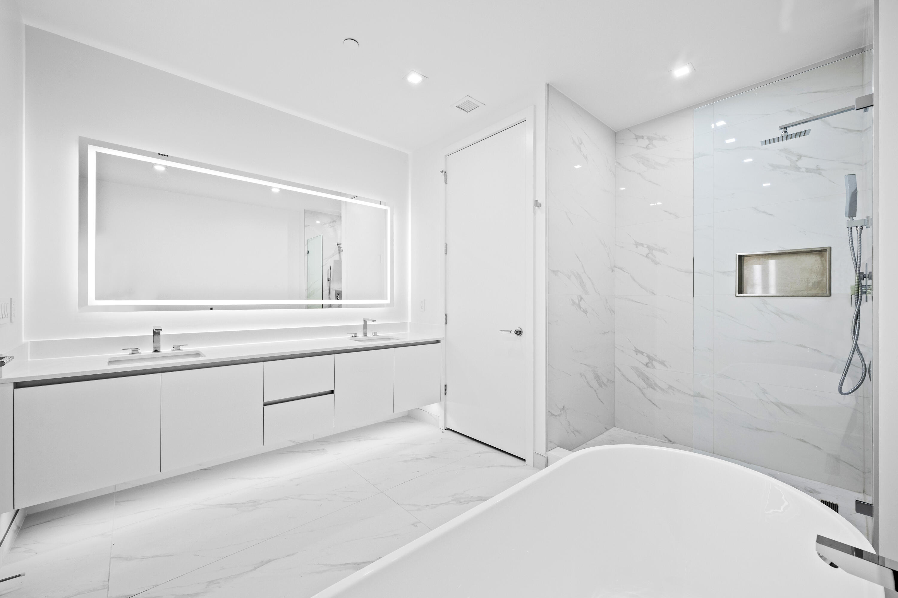 220 Lake Shore #1608, Lake Park FL 33403
