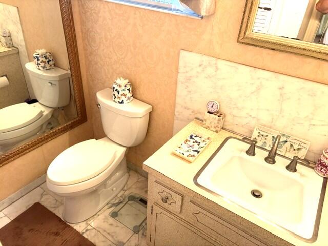 41 SW 5TH, Dania Beach FL 33004