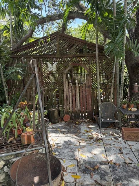 41 SW 5TH, Dania Beach FL 33004