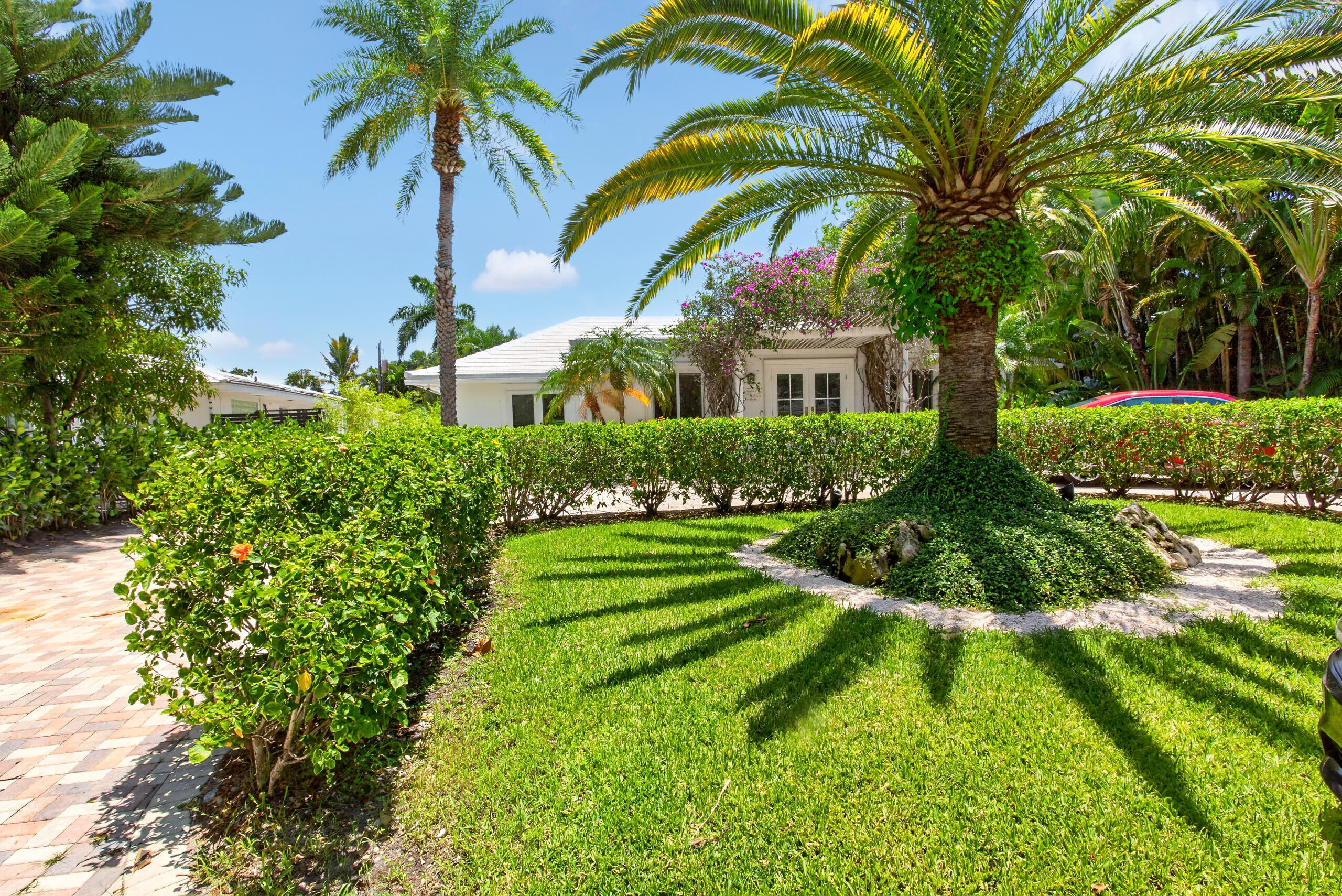 714 S Atlantic, Lantana FL 33462