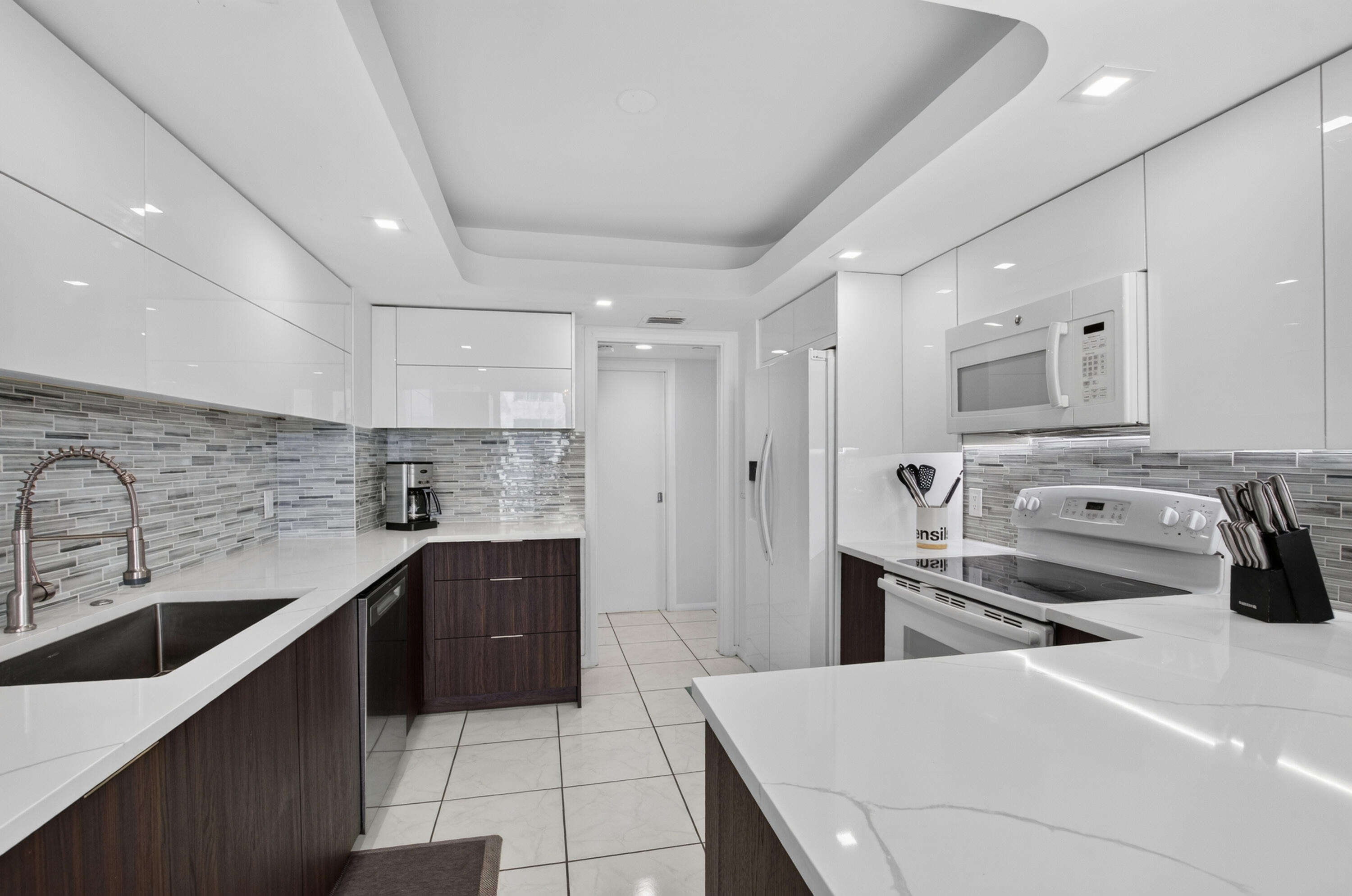 3211 S Ocean #603, Highland Beach FL 33487