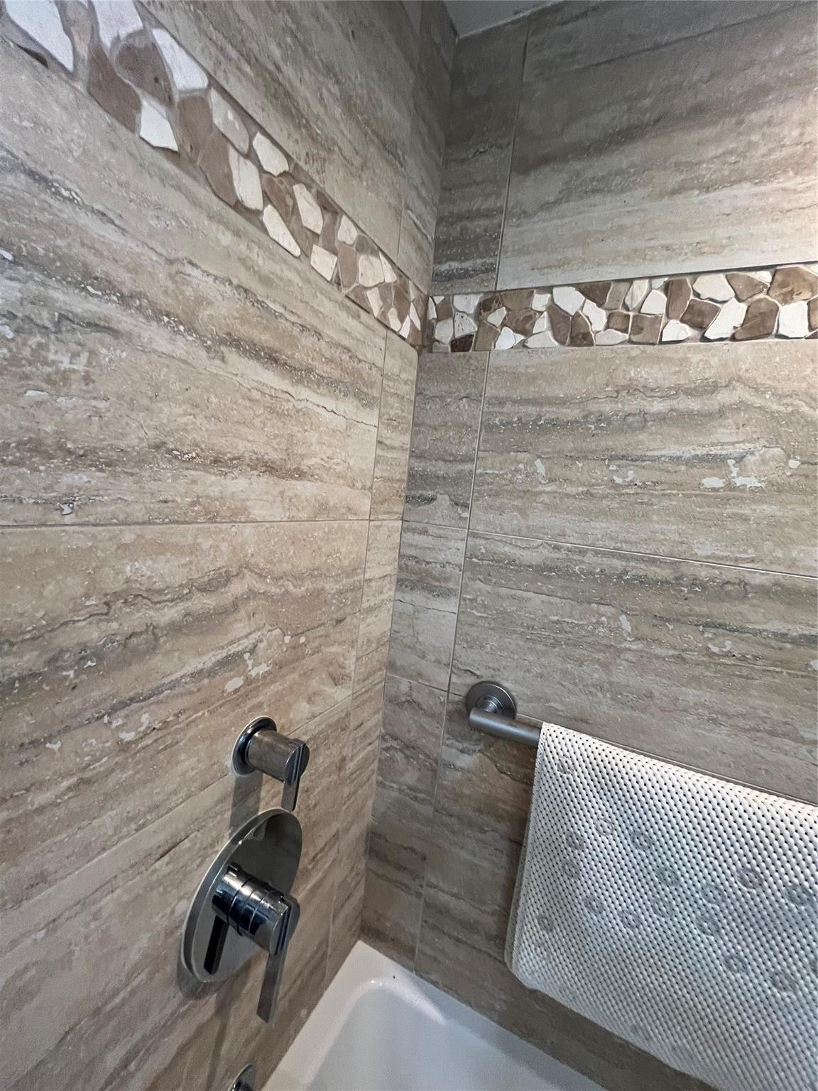 333 NE 21ST #318, Deerfield Beach FL 33441