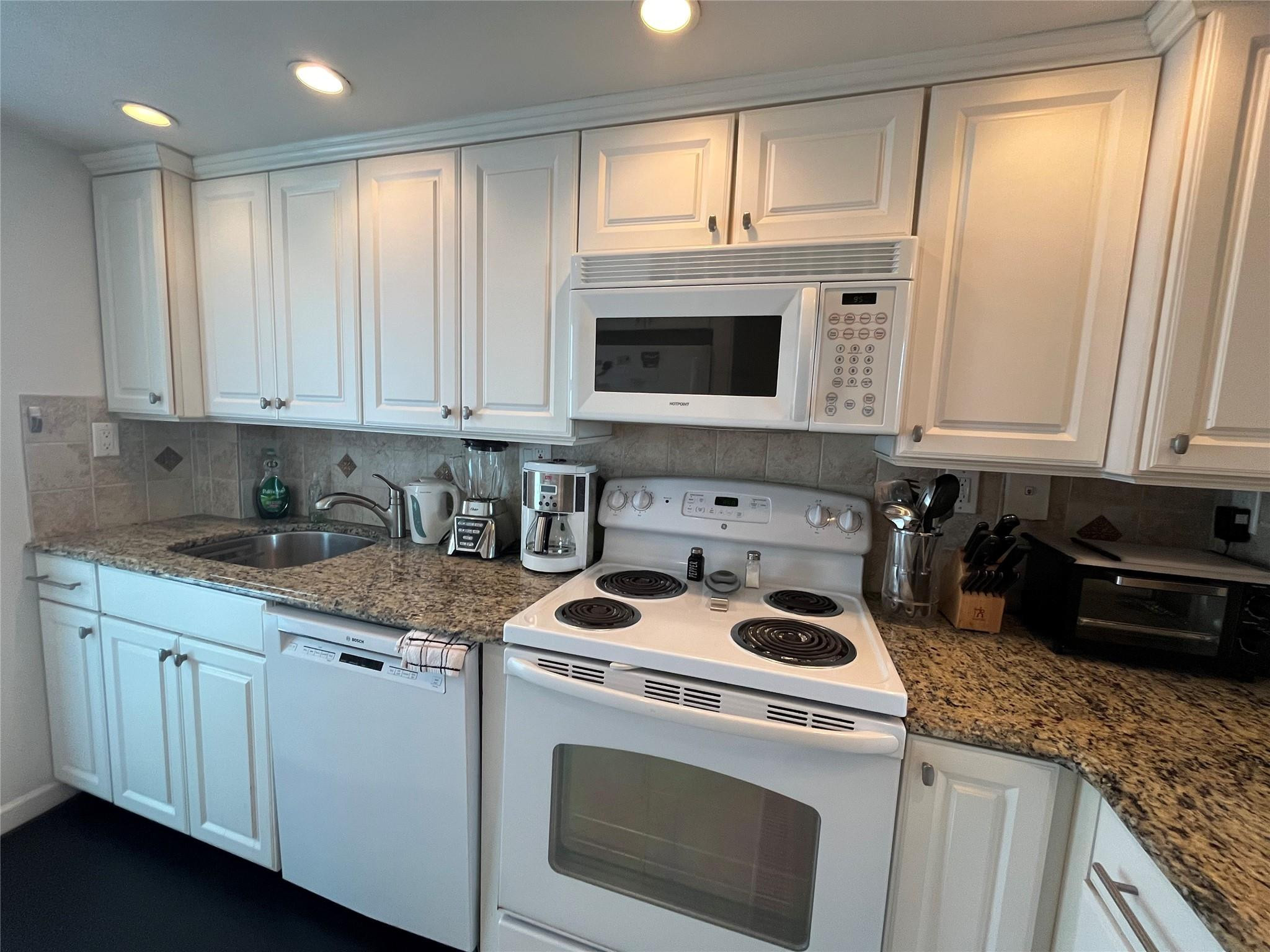 333 NE 21ST #318, Deerfield Beach FL 33441