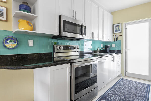 3250 NE 28th #305, Fort Lauderdale FL 33308
