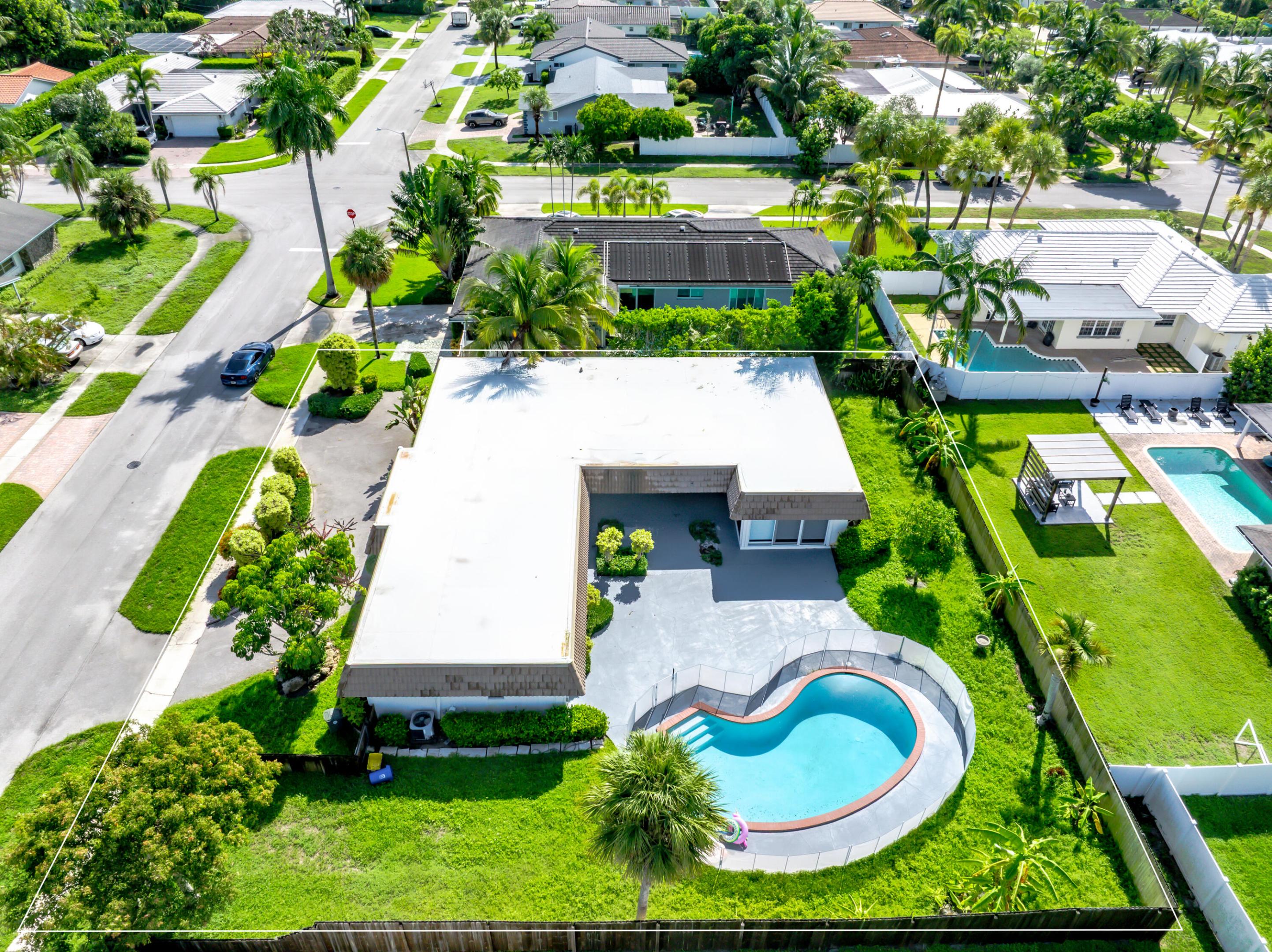 1424 SW 13th #1424, Boca Raton FL 33486