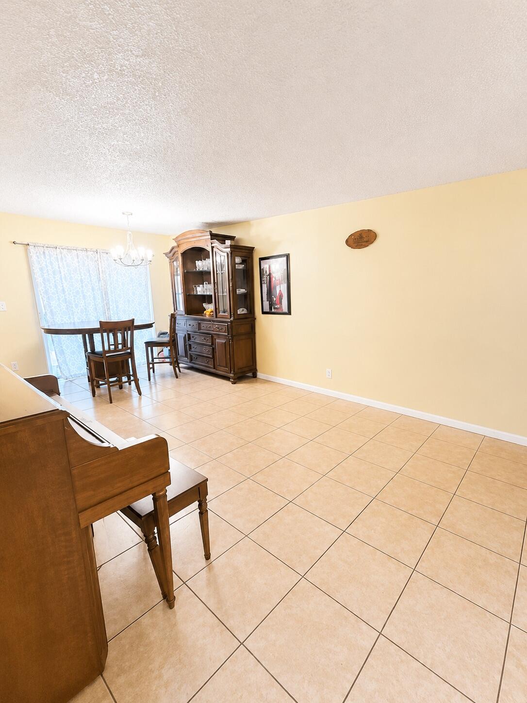 3331 Commodore, West Palm Beach FL 33411