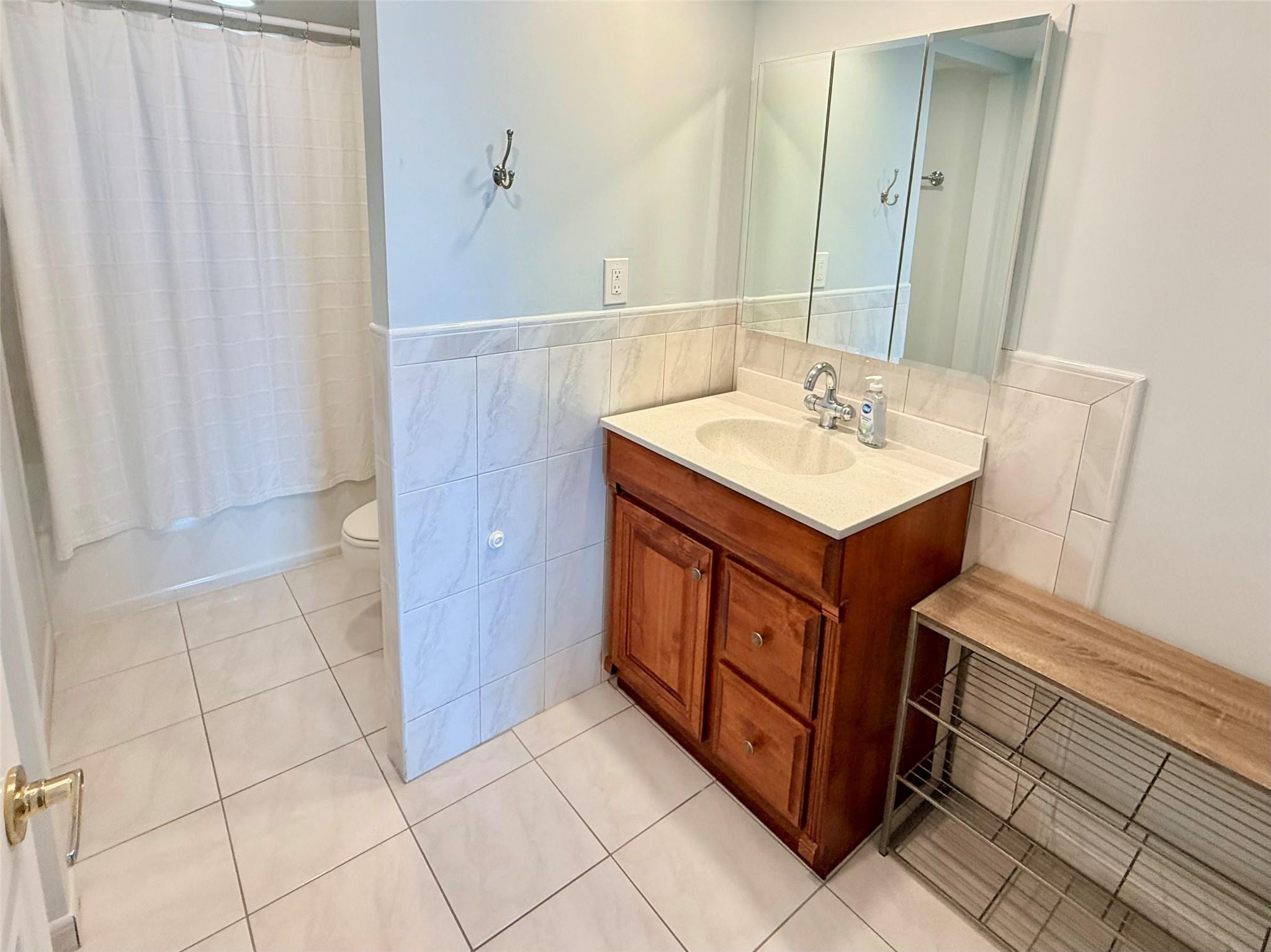 800 SE 20TH #203, Deerfield Beach FL 33441
