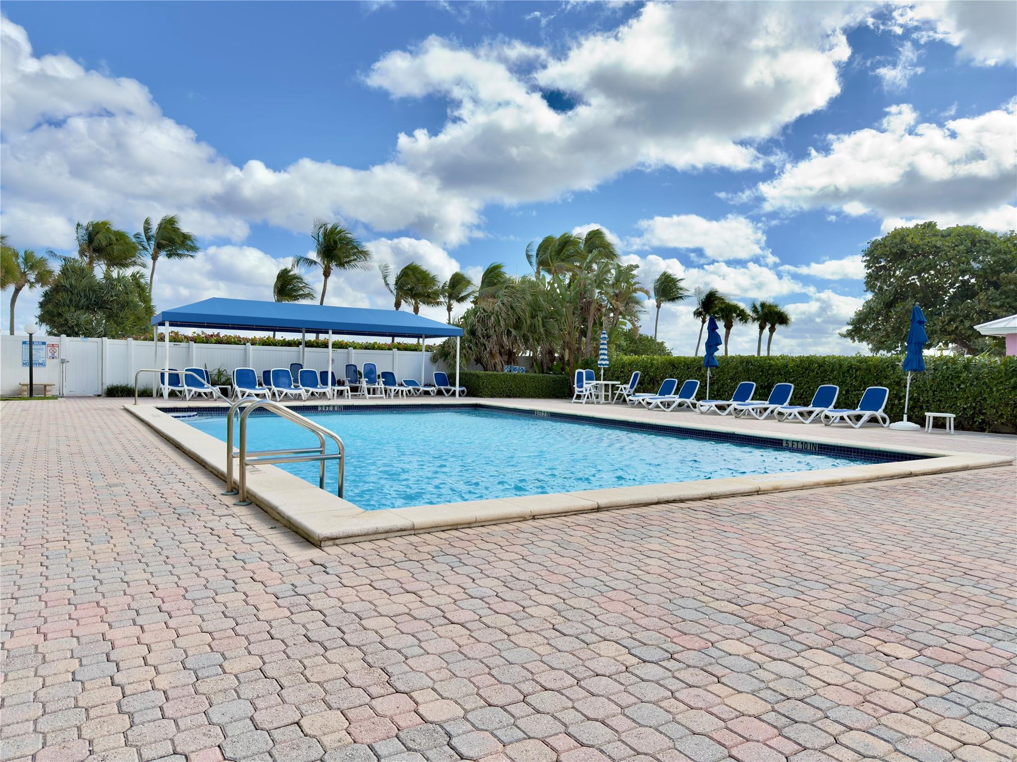 800 SE 20TH #203, Deerfield Beach FL 33441