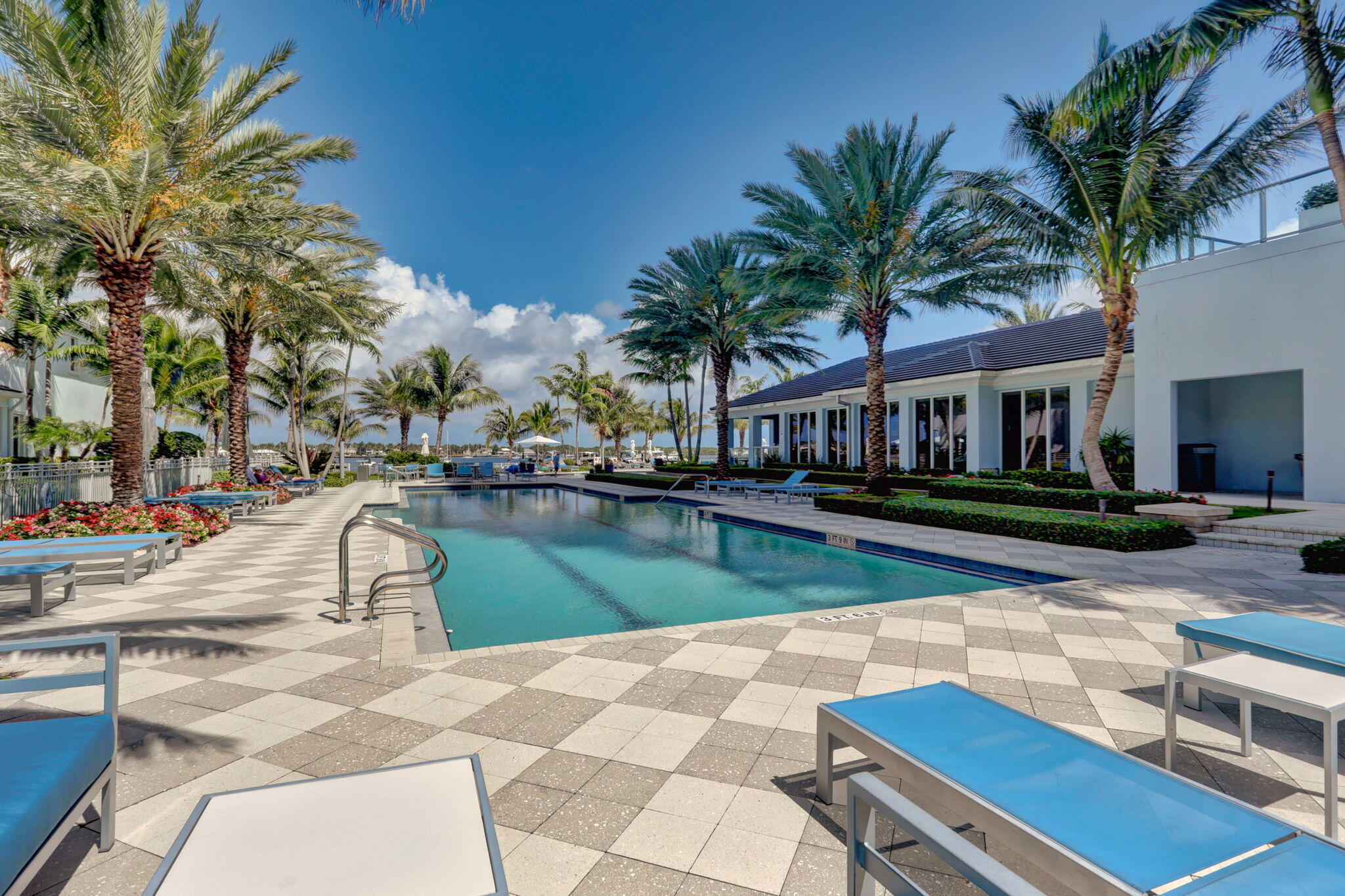 1 Water Club #503, North Palm Beach FL 33408