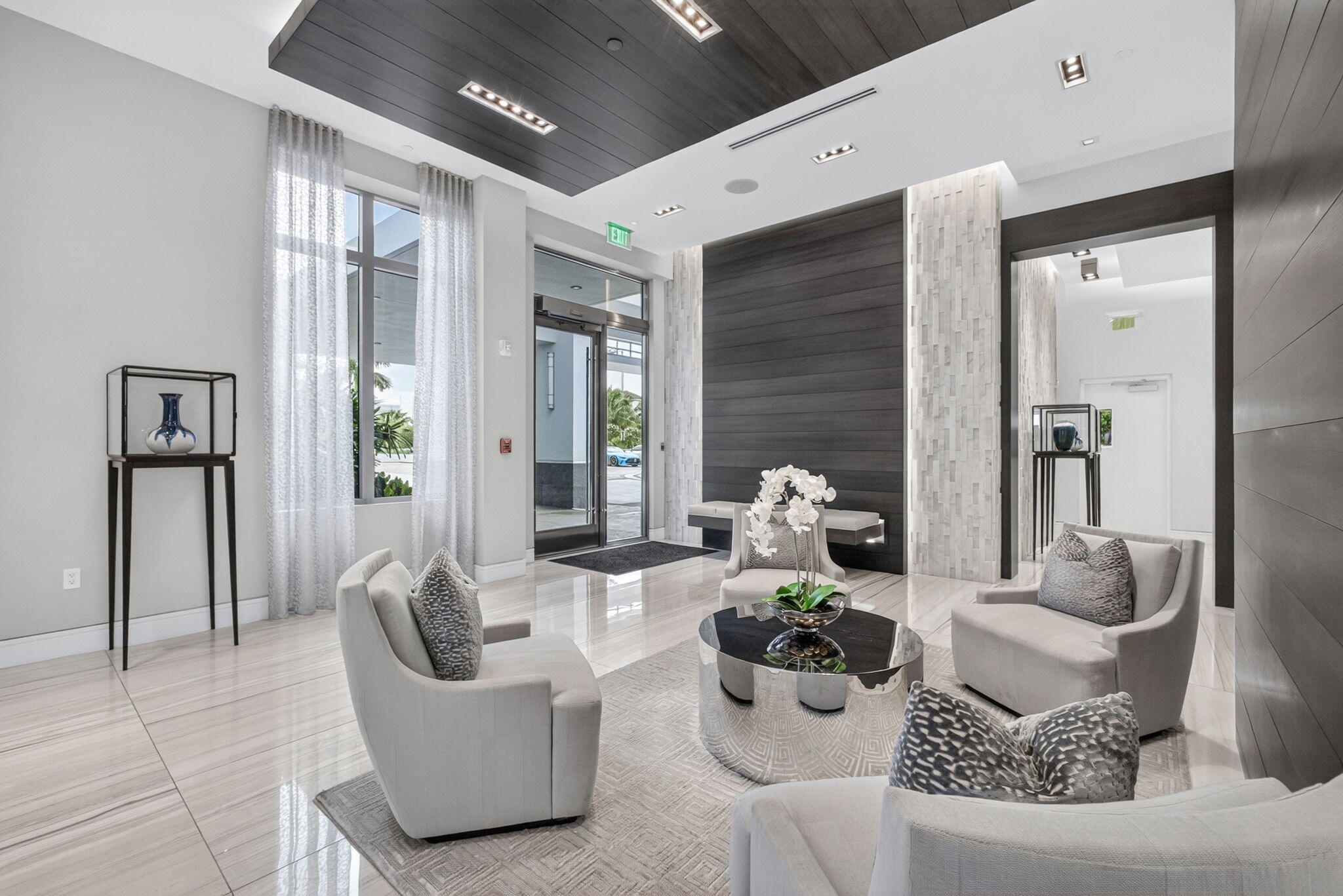 1 Water Club #503, North Palm Beach FL 33408