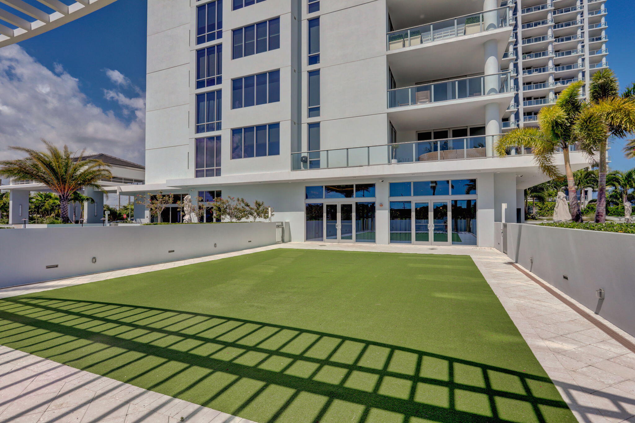 1 Water Club #503, North Palm Beach FL 33408