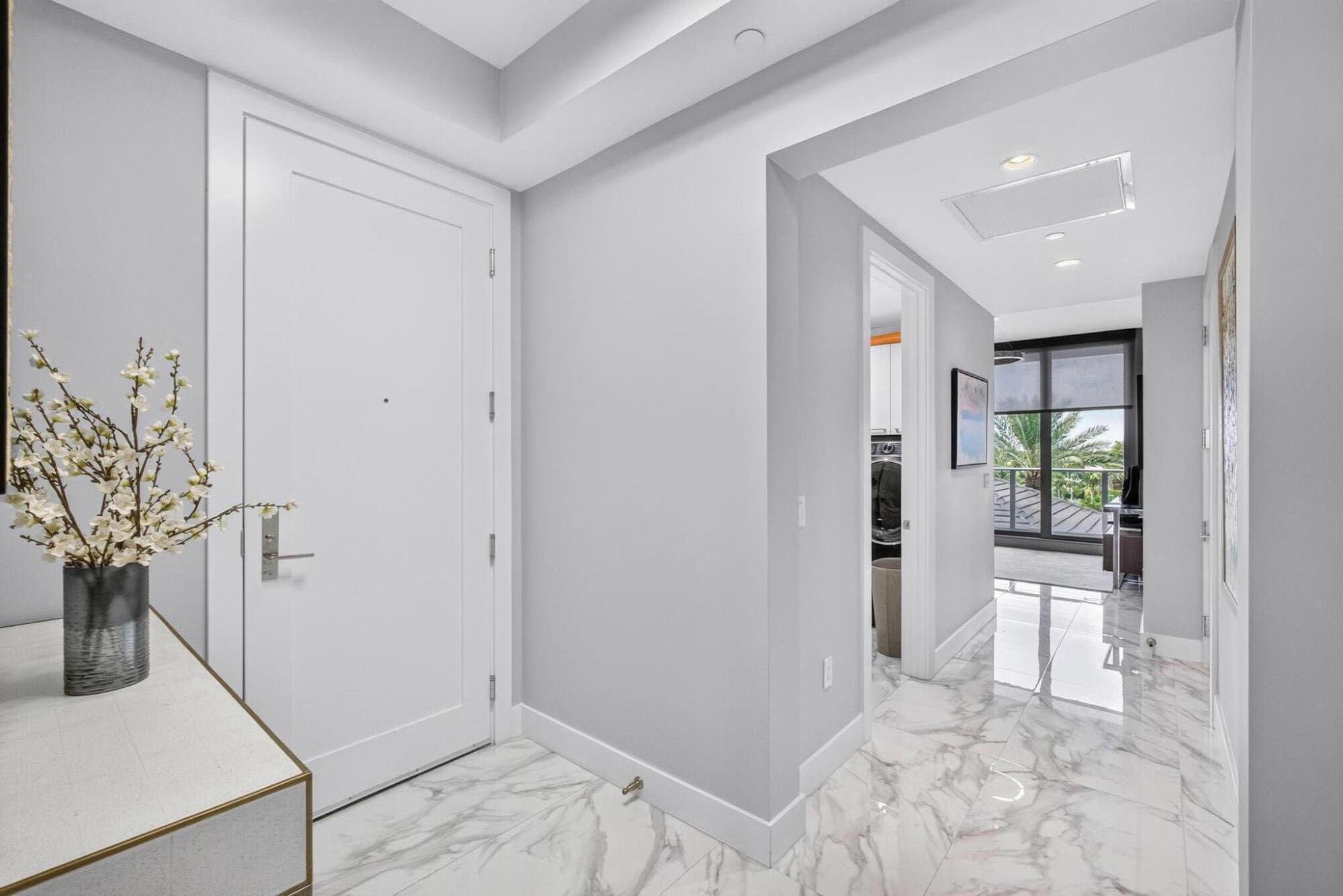 1 Water Club #503, North Palm Beach FL 33408
