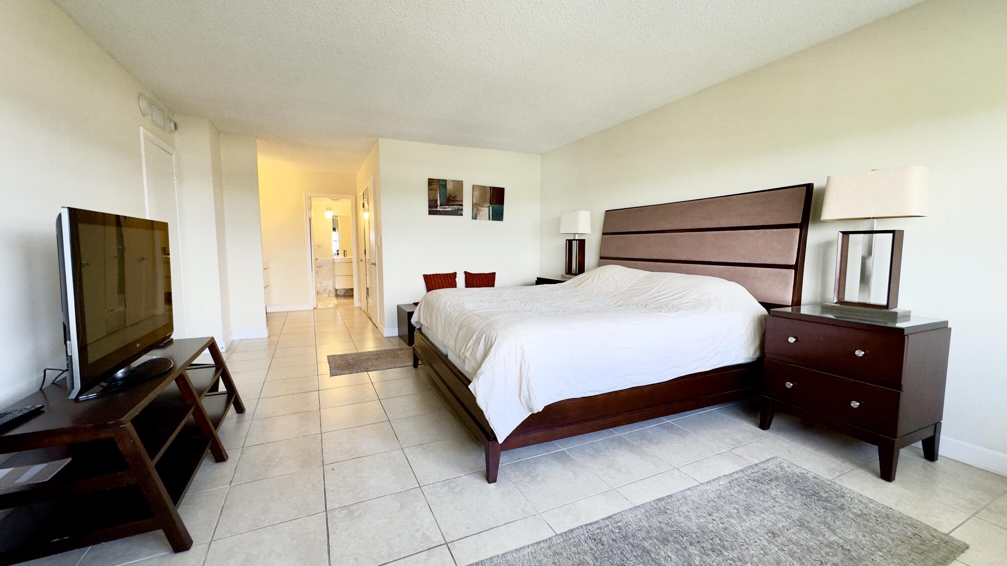 5100 N OCEAN #1012, Lauderdale By The Sea FL 33308