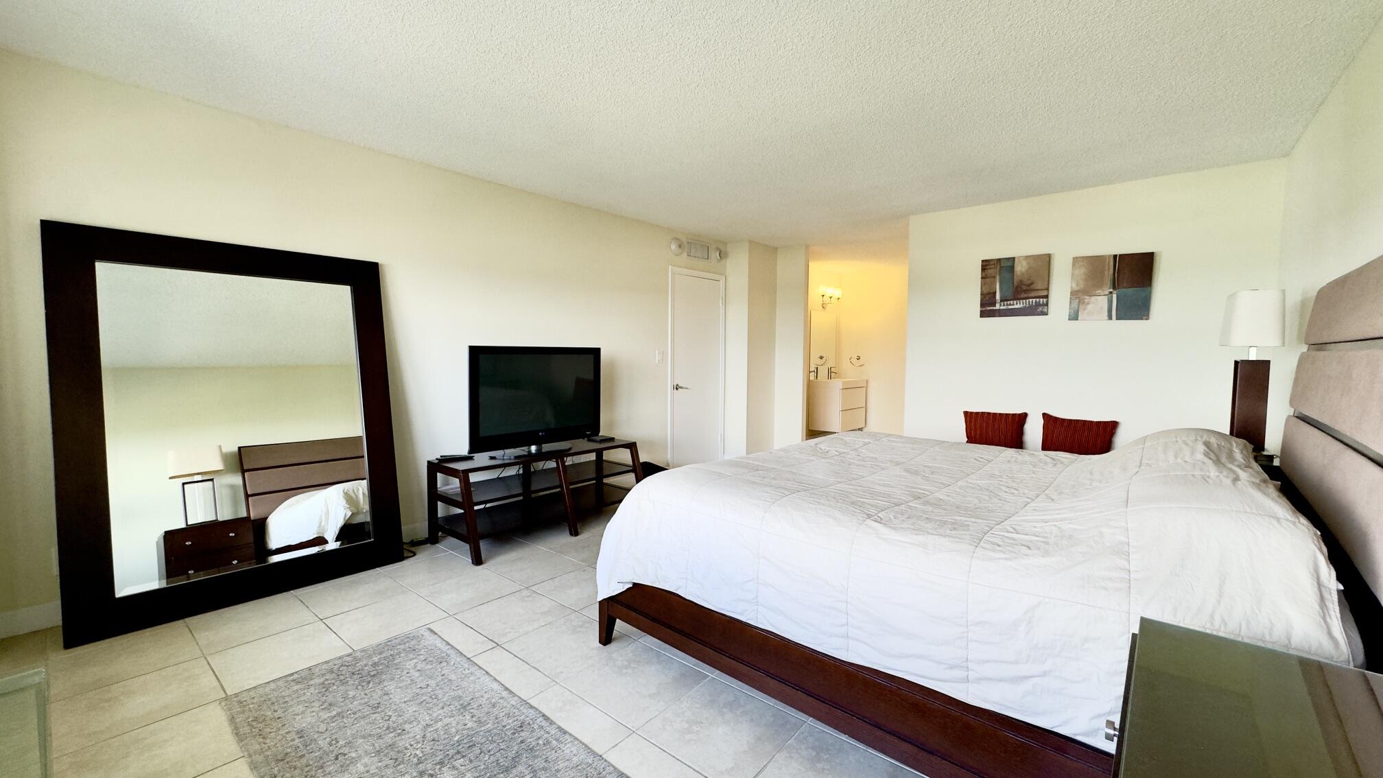 5100 N OCEAN #1012, Lauderdale By The Sea FL 33308