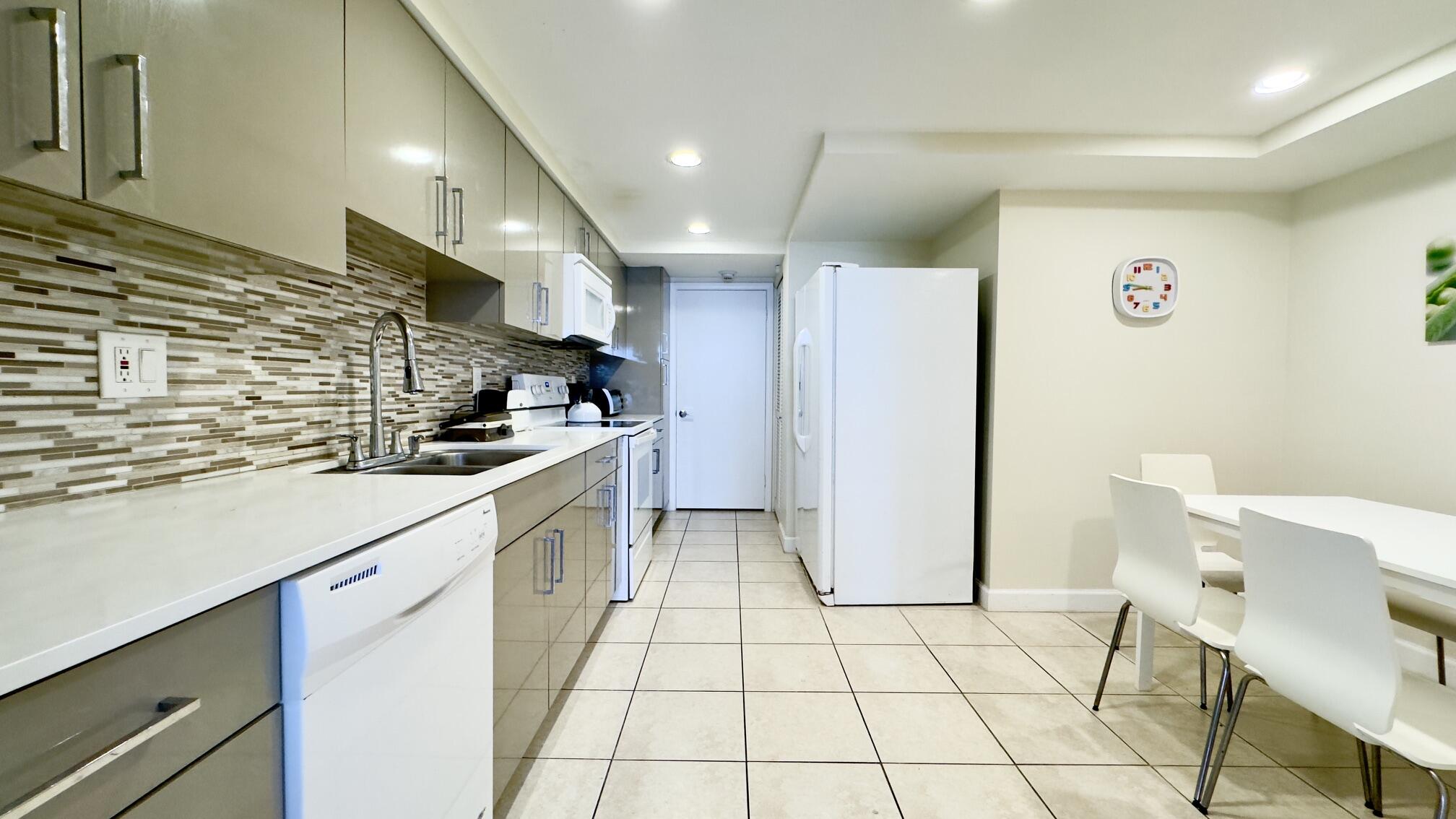 5100 N OCEAN #1012, Lauderdale By The Sea FL 33308
