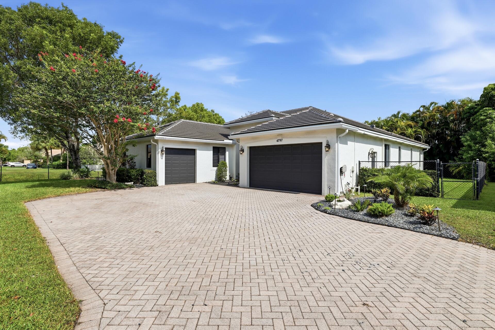4797 NW 72nd, Coconut Creek FL 33073