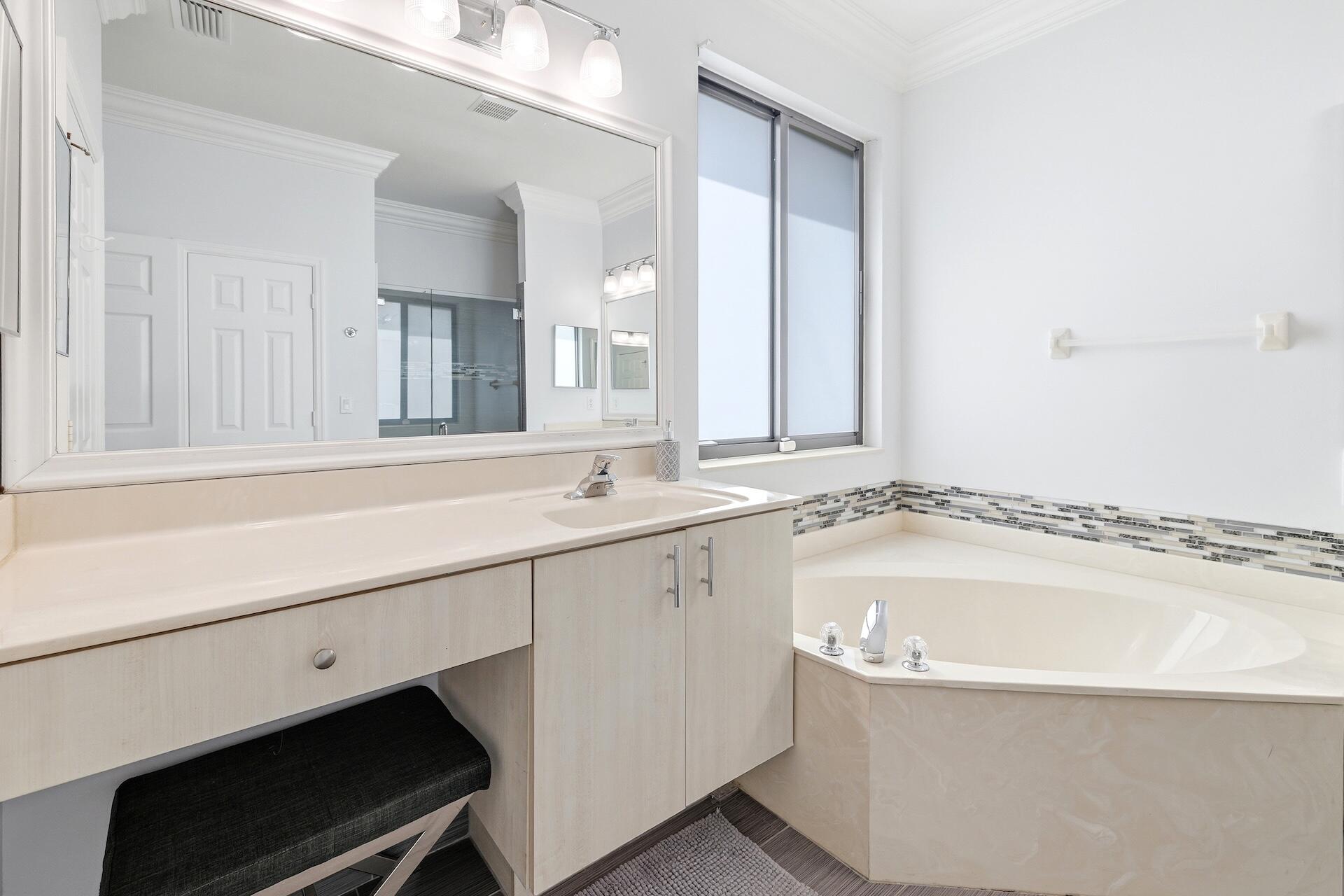 4797 NW 72nd, Coconut Creek FL 33073