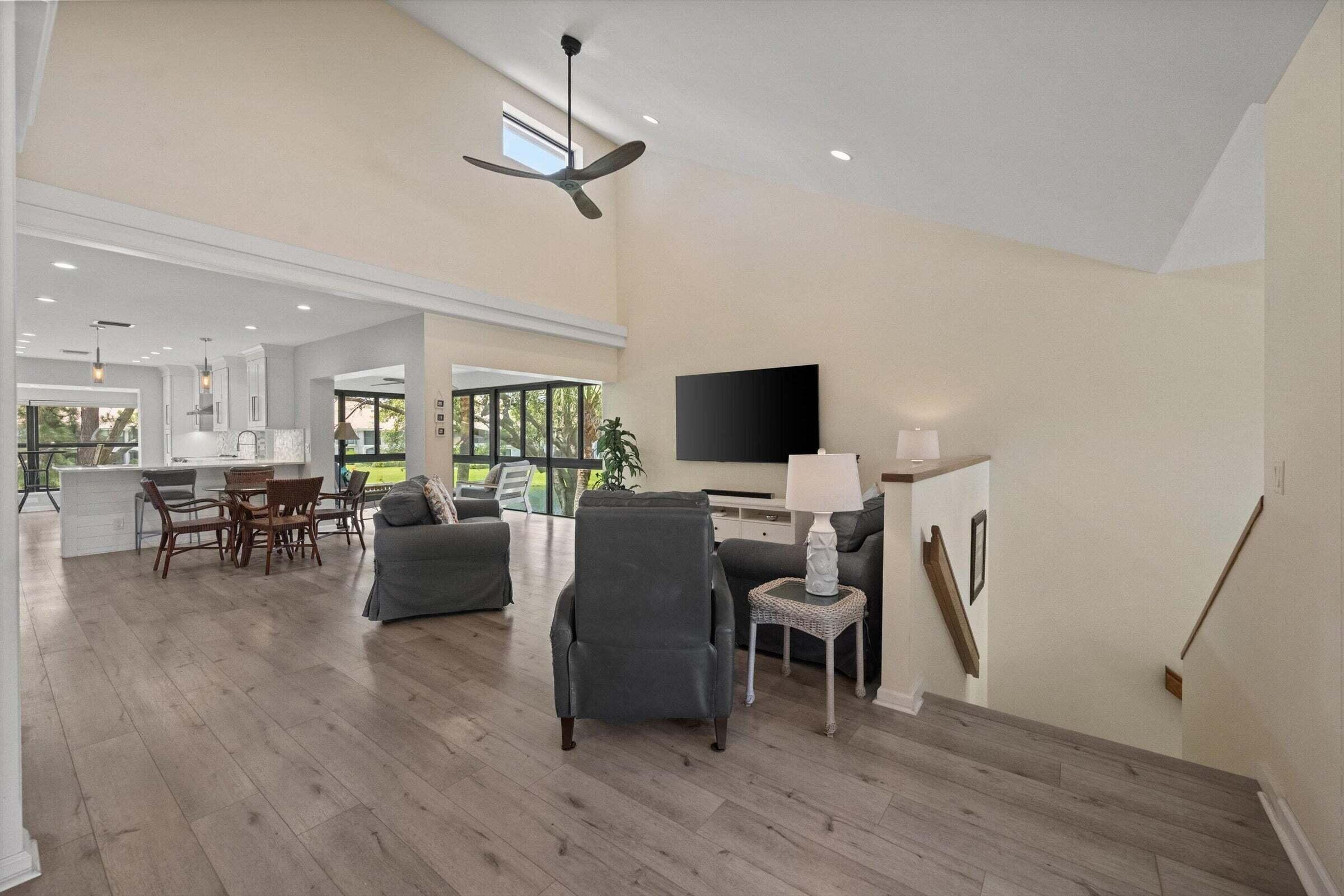 16695 TRADERS #218, Jupiter FL 33477