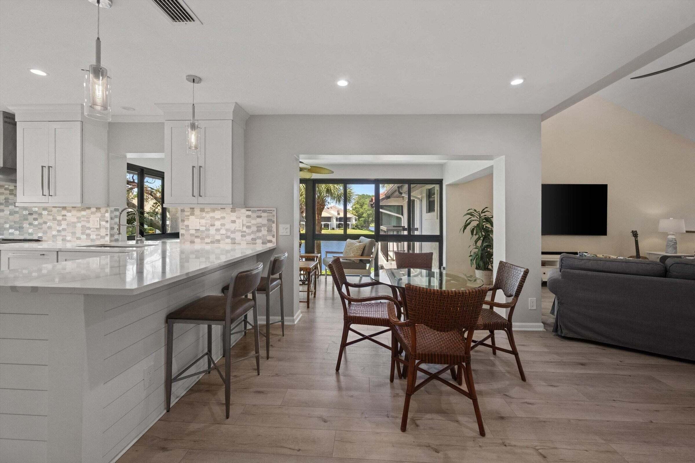 16695 TRADERS #218, Jupiter FL 33477