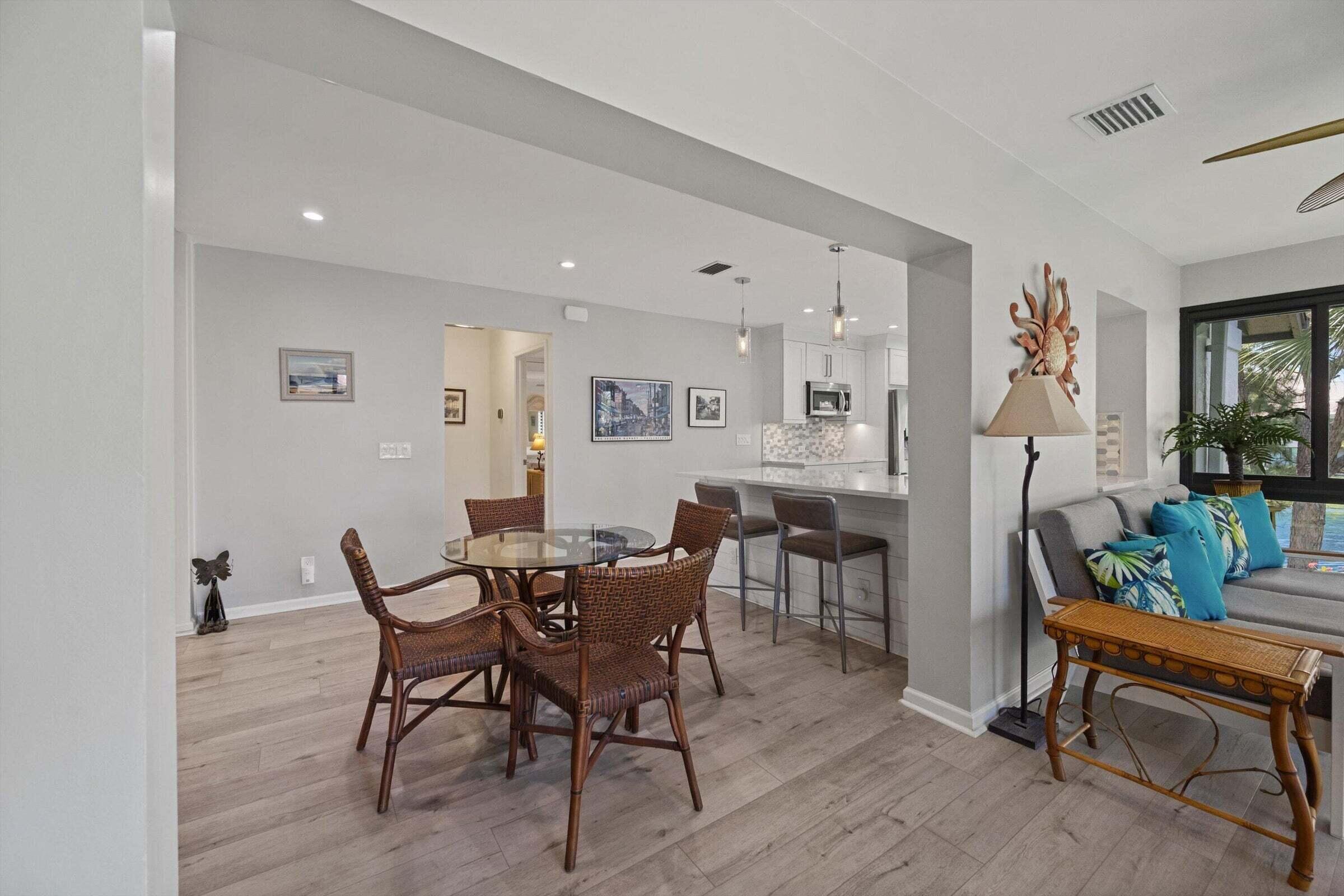 16695 TRADERS #218, Jupiter FL 33477