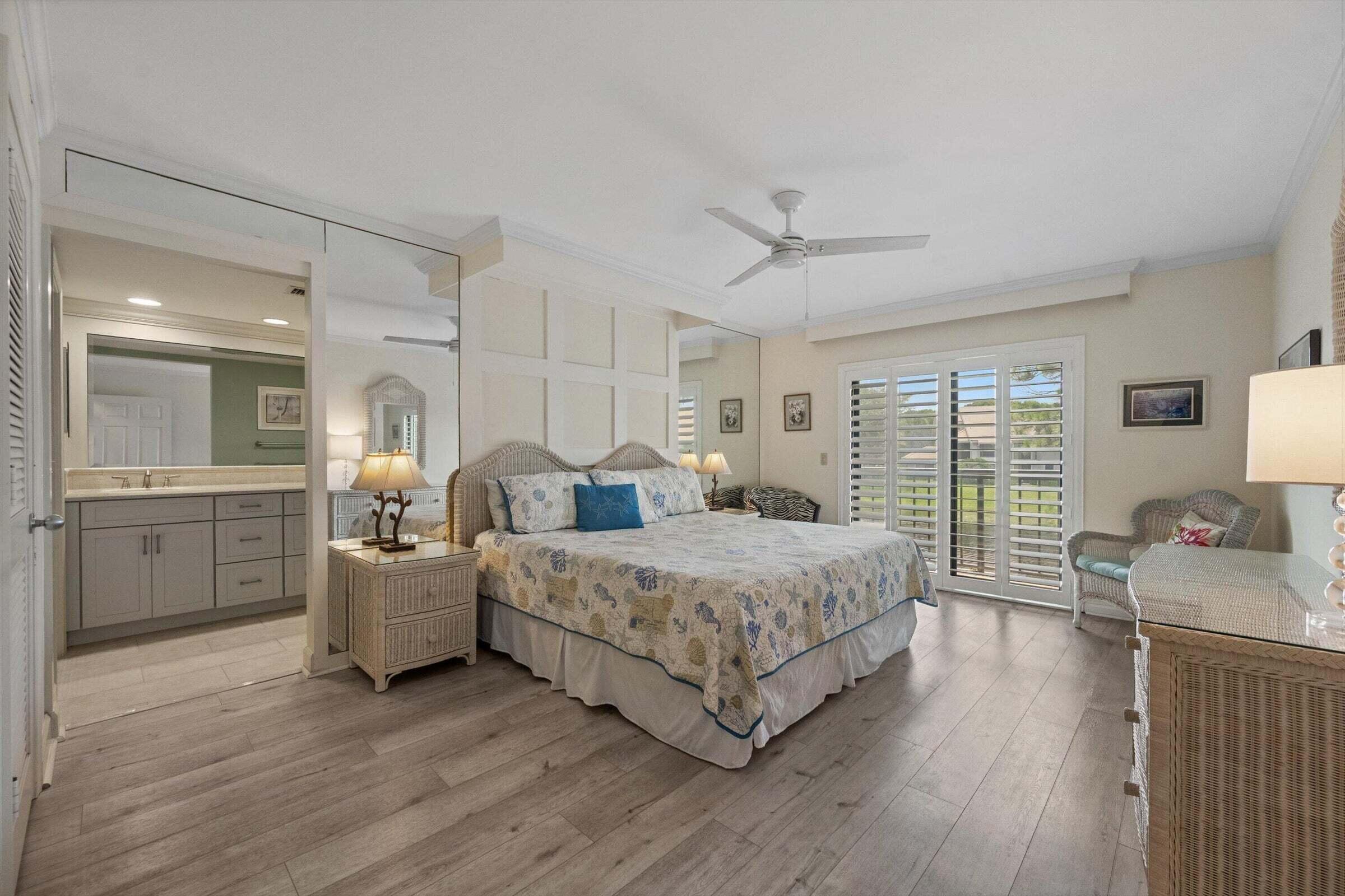 16695 TRADERS #218, Jupiter FL 33477