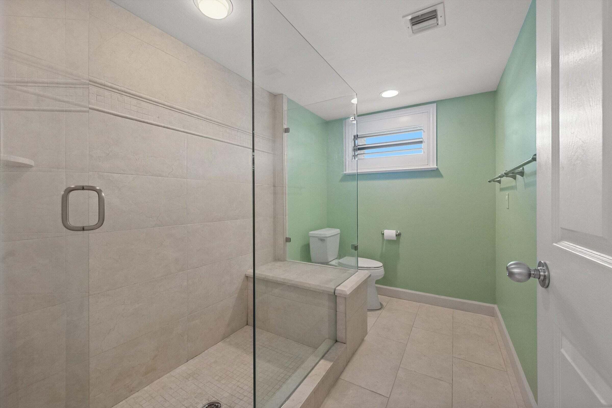16695 TRADERS #218, Jupiter FL 33477