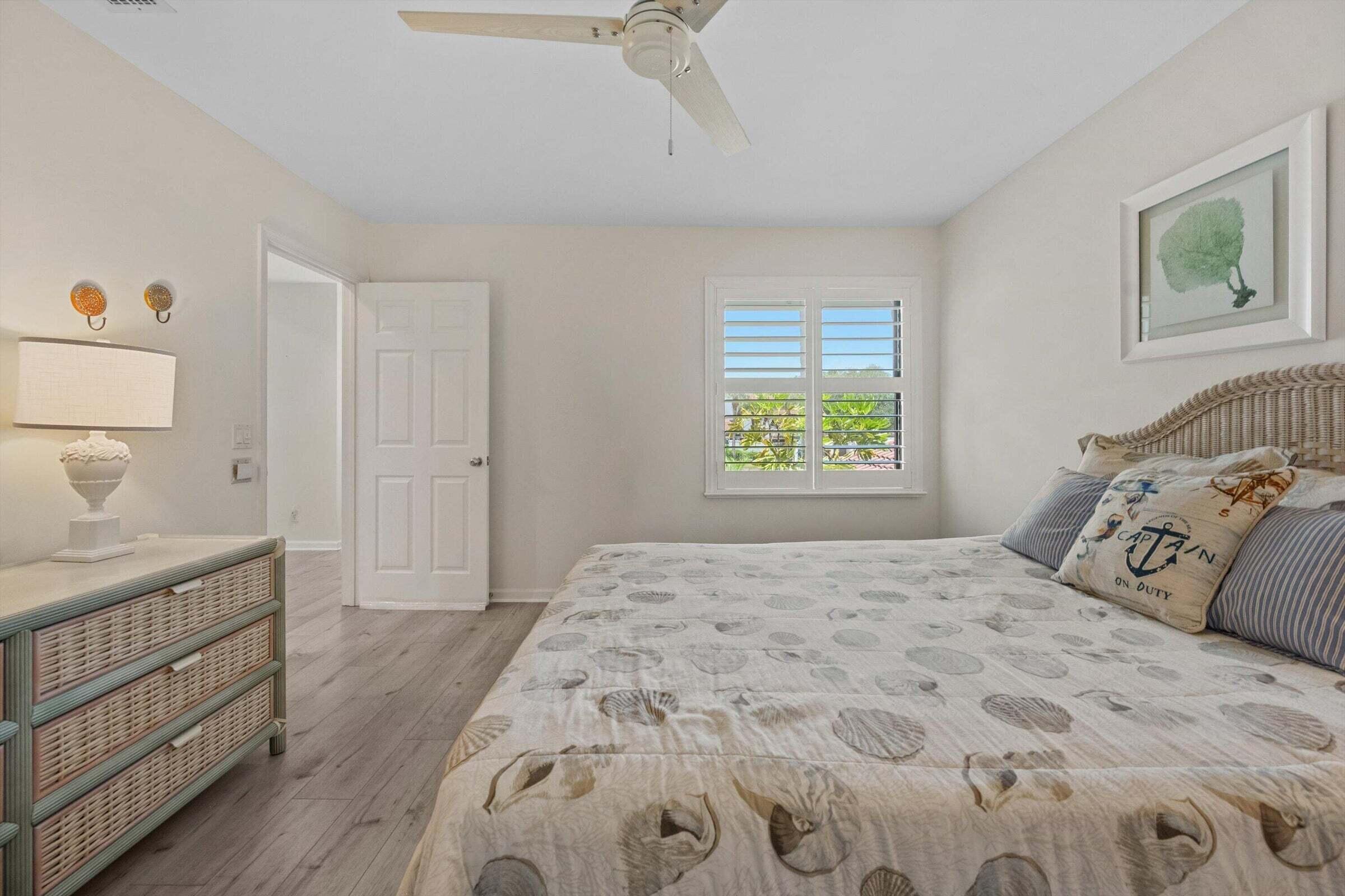 16695 TRADERS #218, Jupiter FL 33477