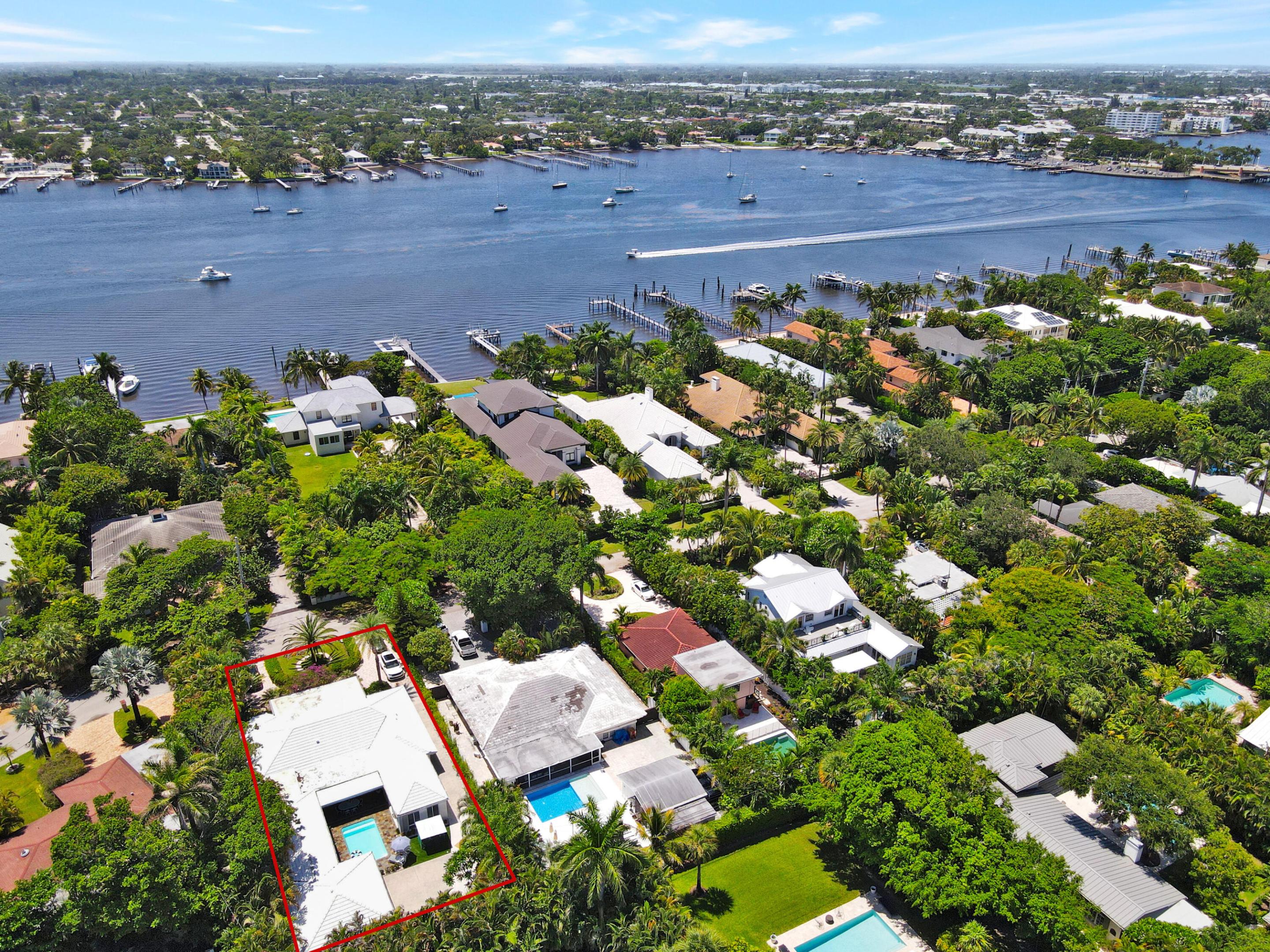714 S Atlantic, Lantana FL 33462