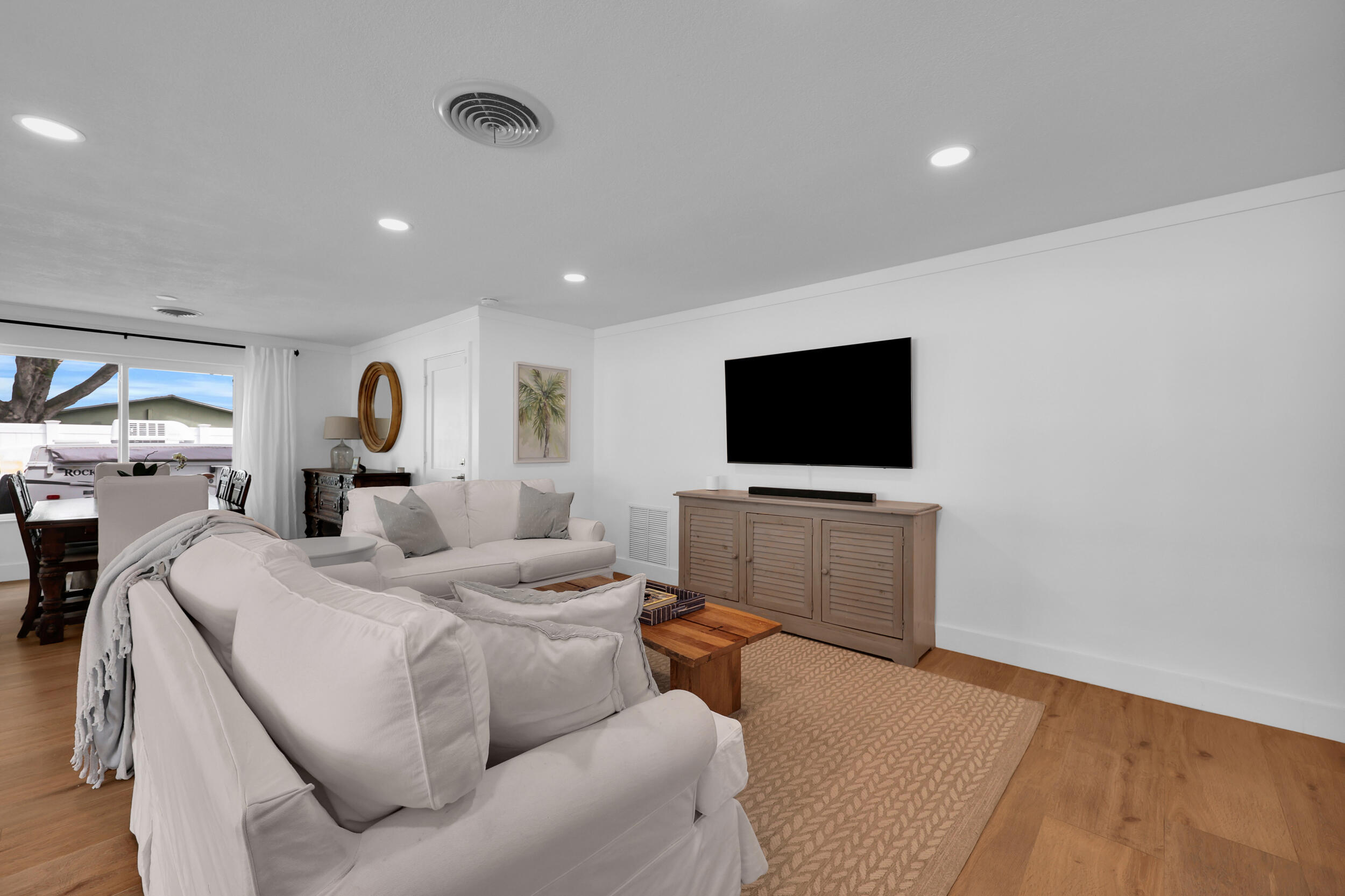 72 WILLOW, Tequesta FL 33469