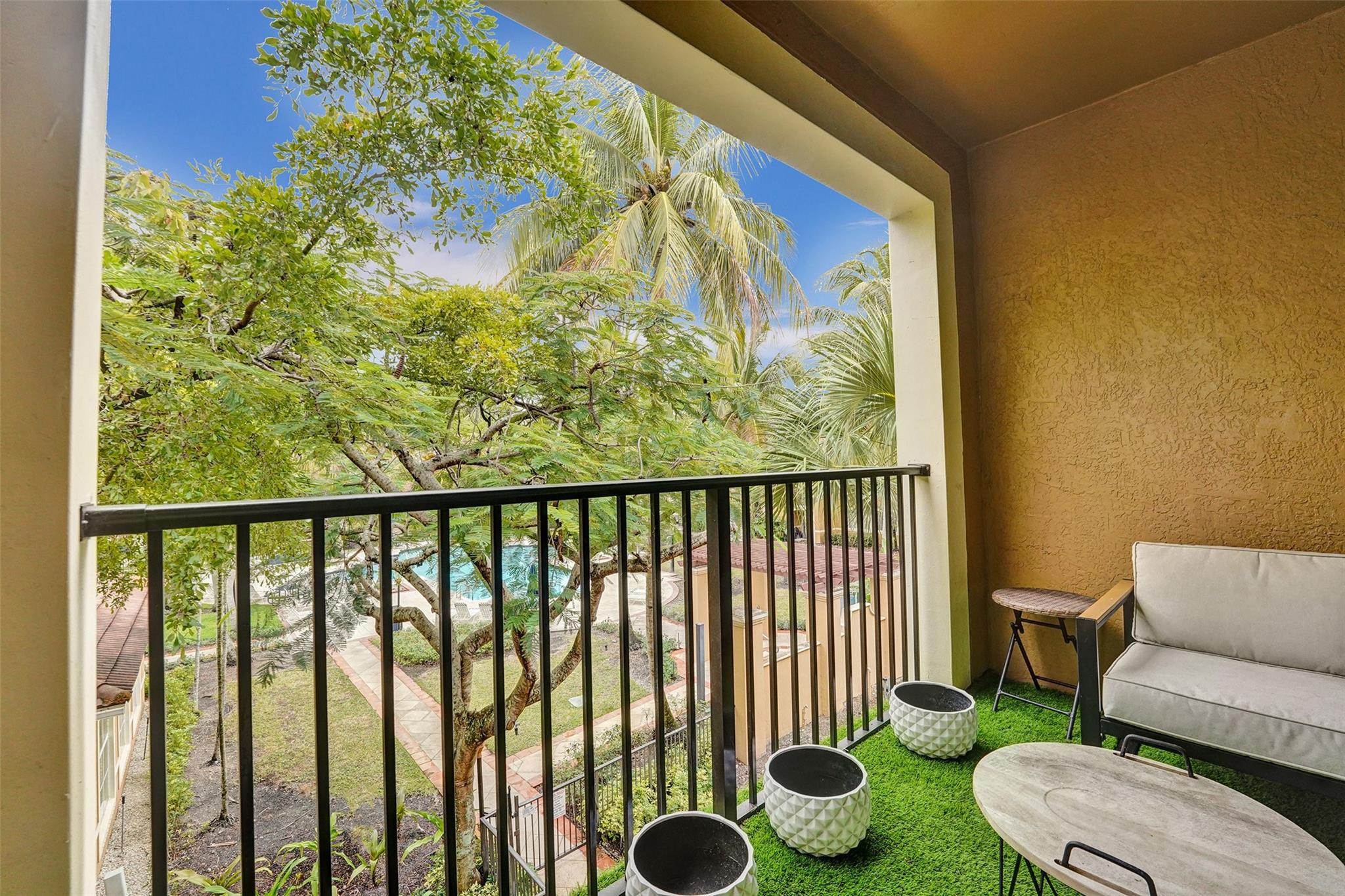 7940 N NOB HILL #304, Tamarac FL 33321