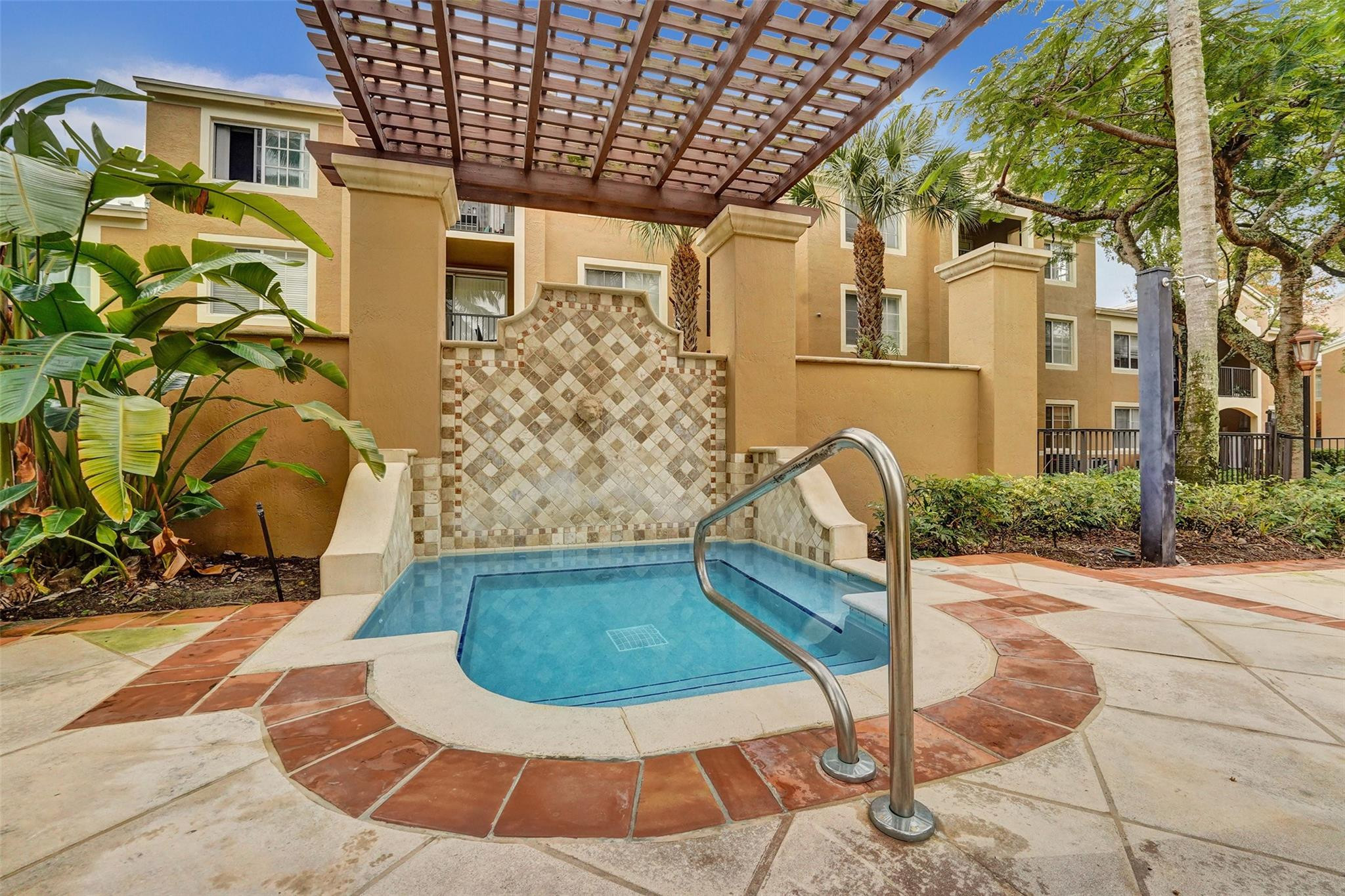 7940 N NOB HILL #304, Tamarac FL 33321