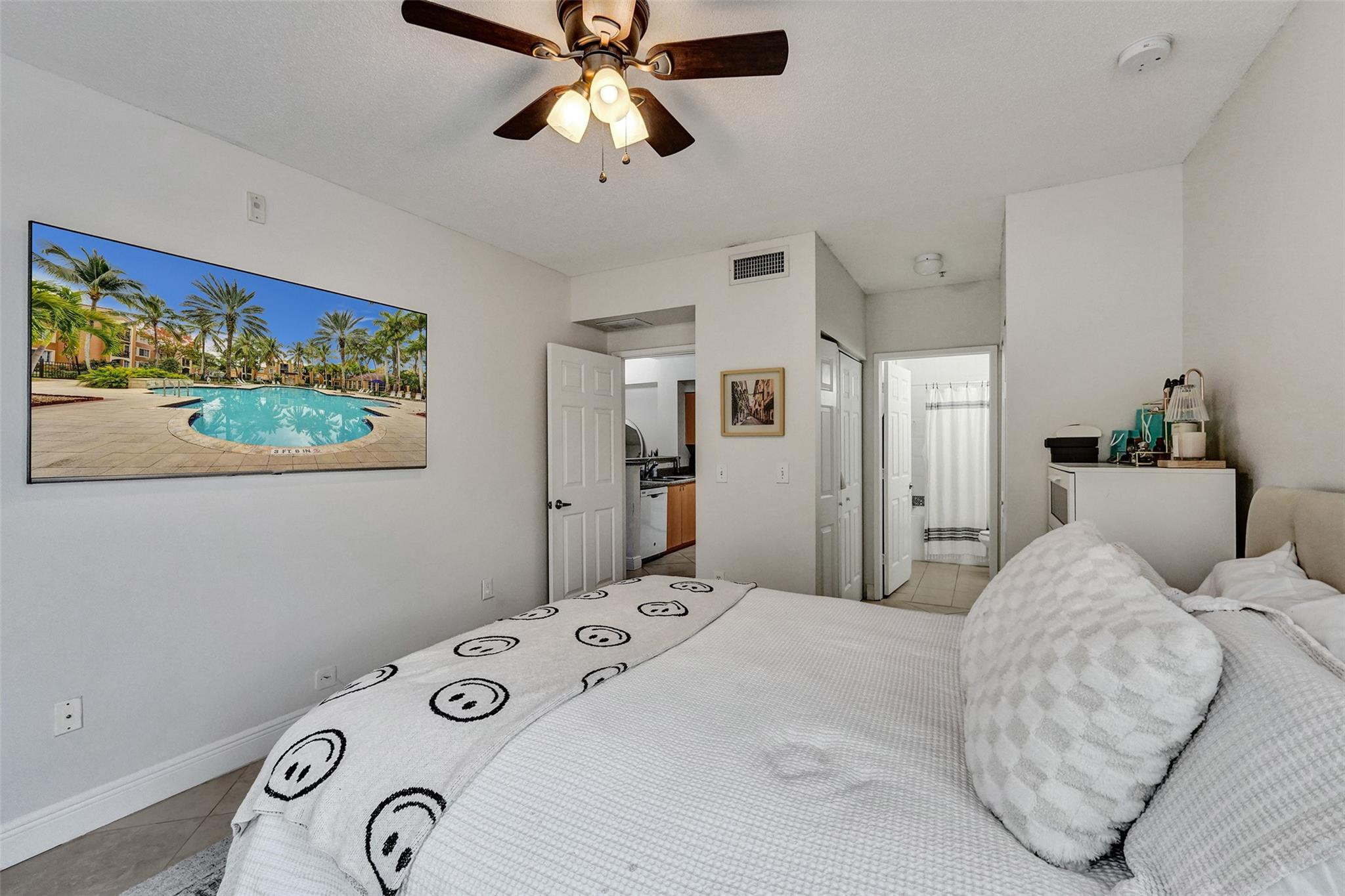 7940 N NOB HILL #304, Tamarac FL 33321