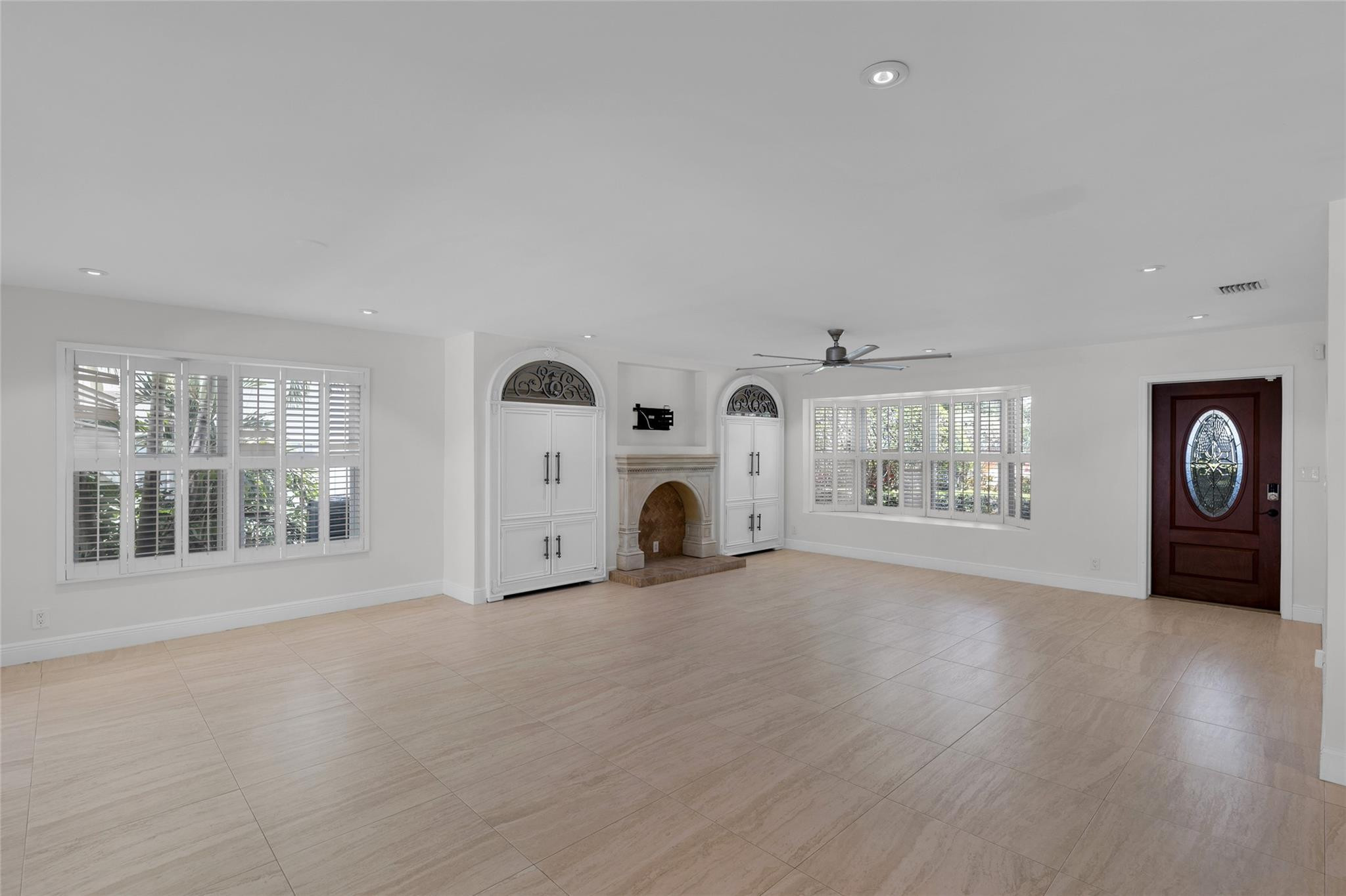 2401 NE 47TH, Lighthouse Point FL 33064