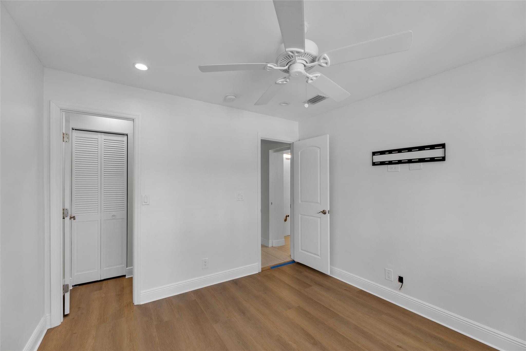 2401 NE 47TH, Lighthouse Point FL 33064