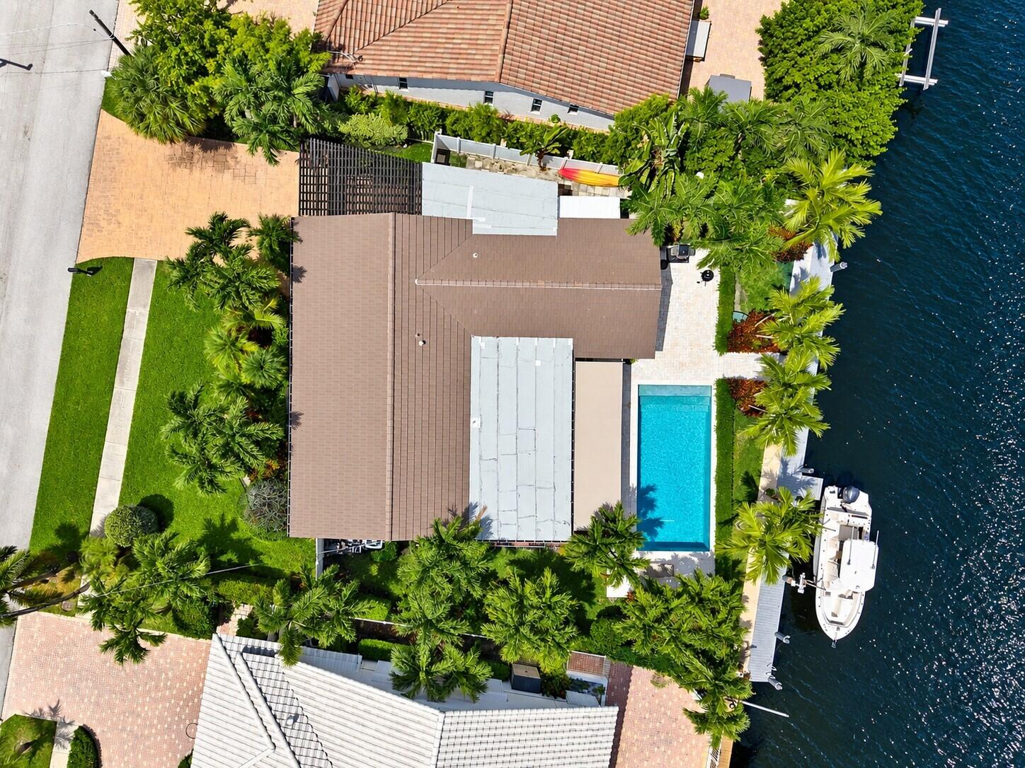 2401 NE 47TH, Lighthouse Point FL 33064