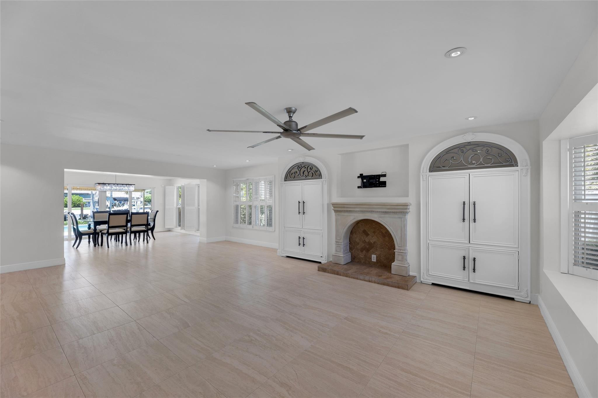 2401 NE 47TH, Lighthouse Point FL 33064