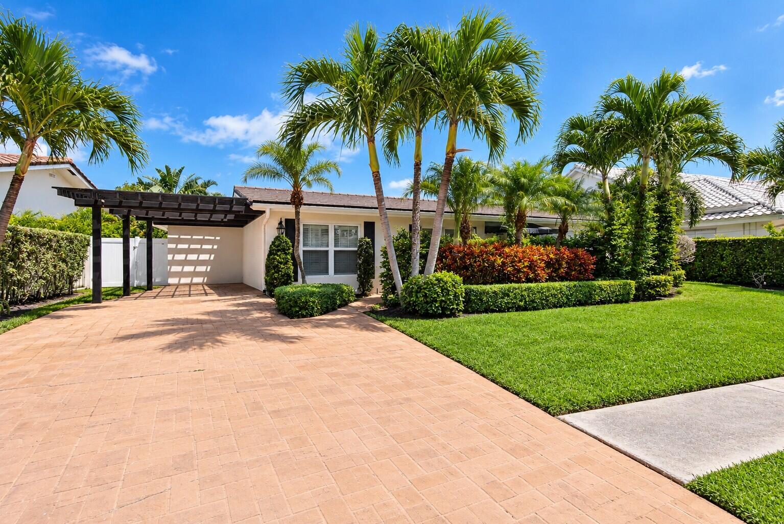 2401 NE 47TH, Lighthouse Point FL 33064