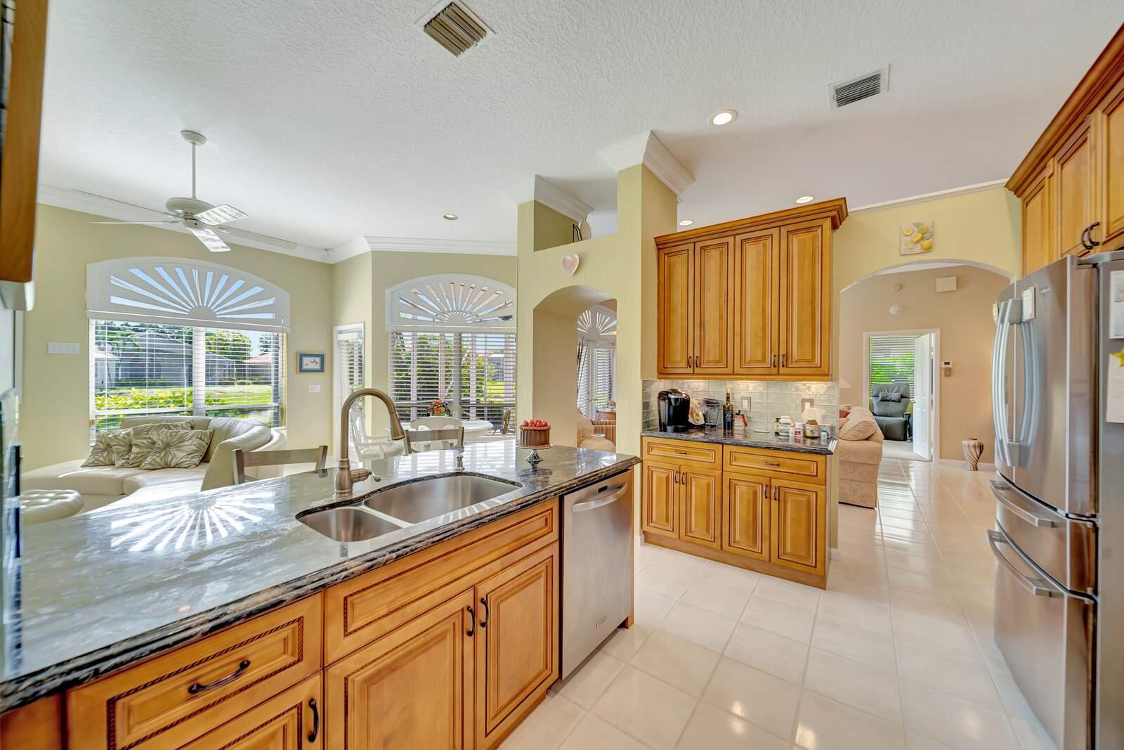 23294 COSTA DEL SOL, Boca Raton FL 33433