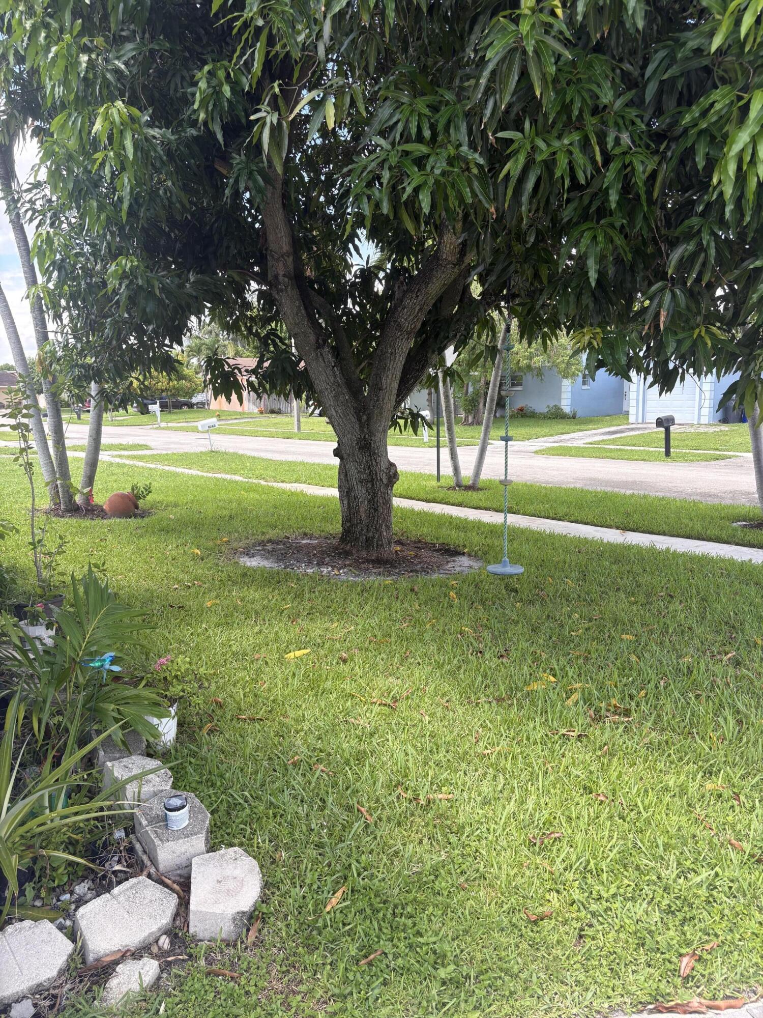8250 SW 8TH, North Lauderdale FL 33068