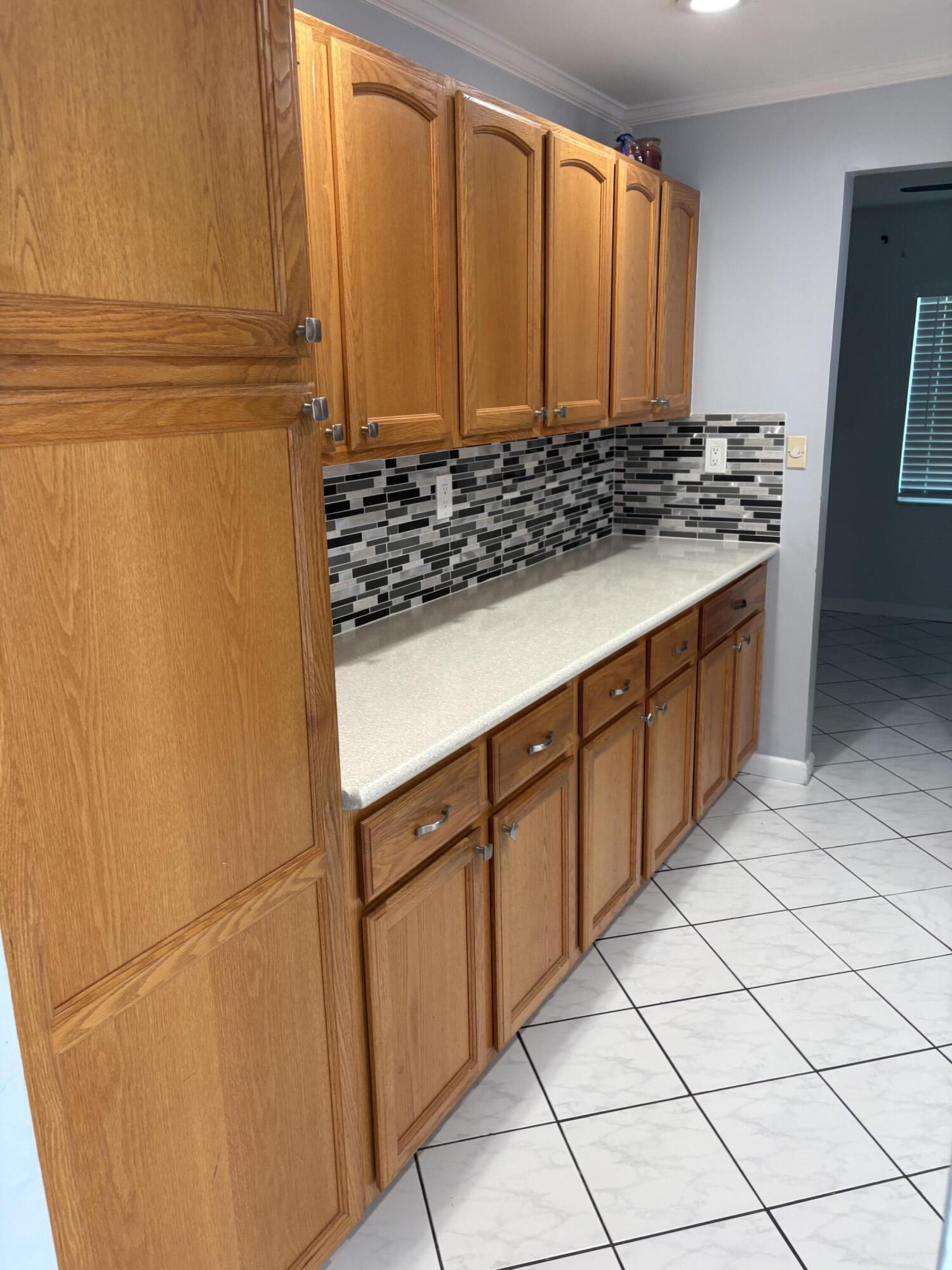 8250 SW 8TH, North Lauderdale FL 33068