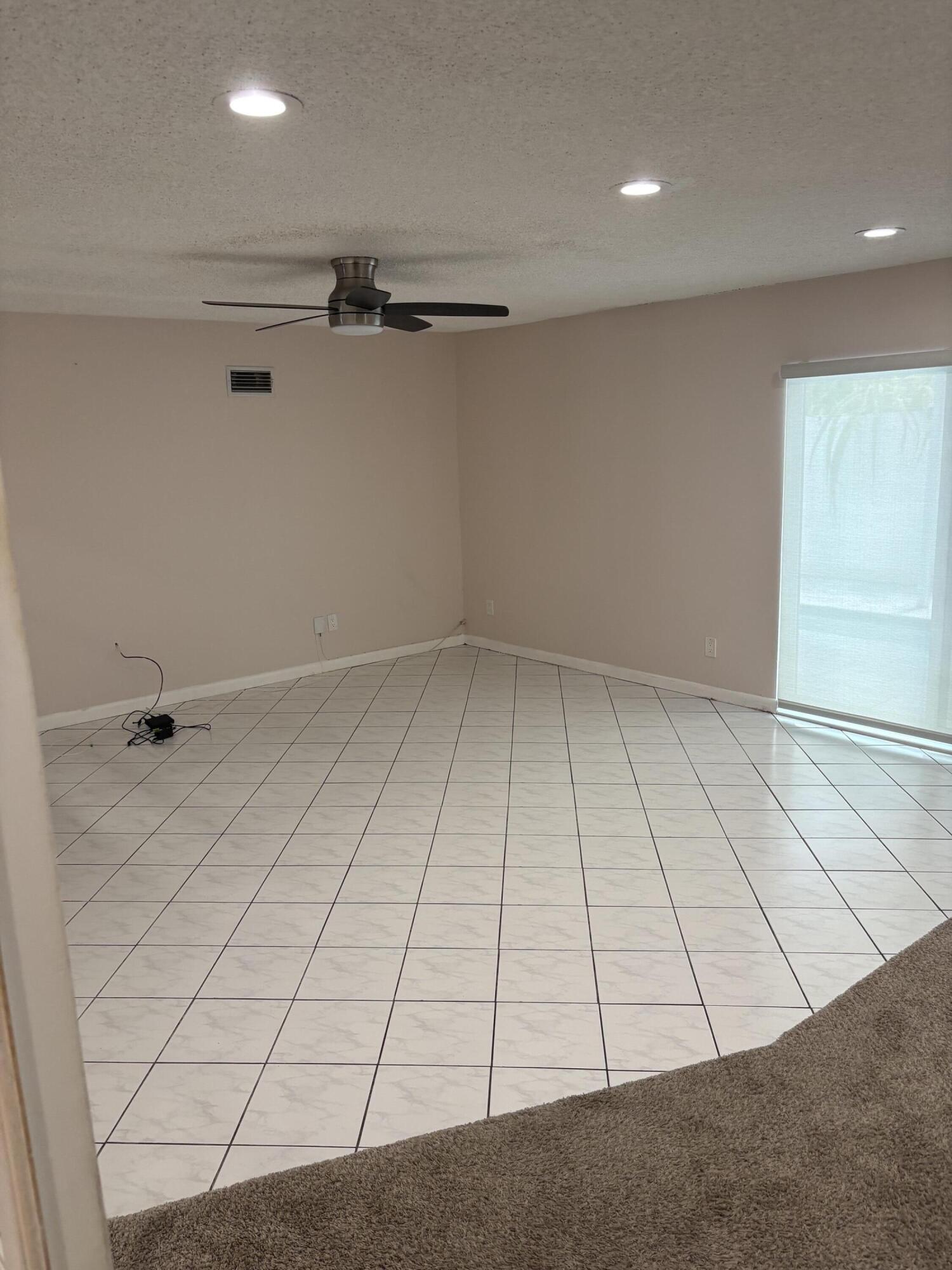 8250 SW 8TH, North Lauderdale FL 33068