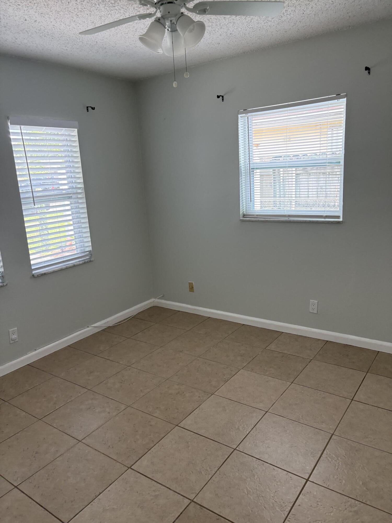 8250 SW 8TH, North Lauderdale FL 33068