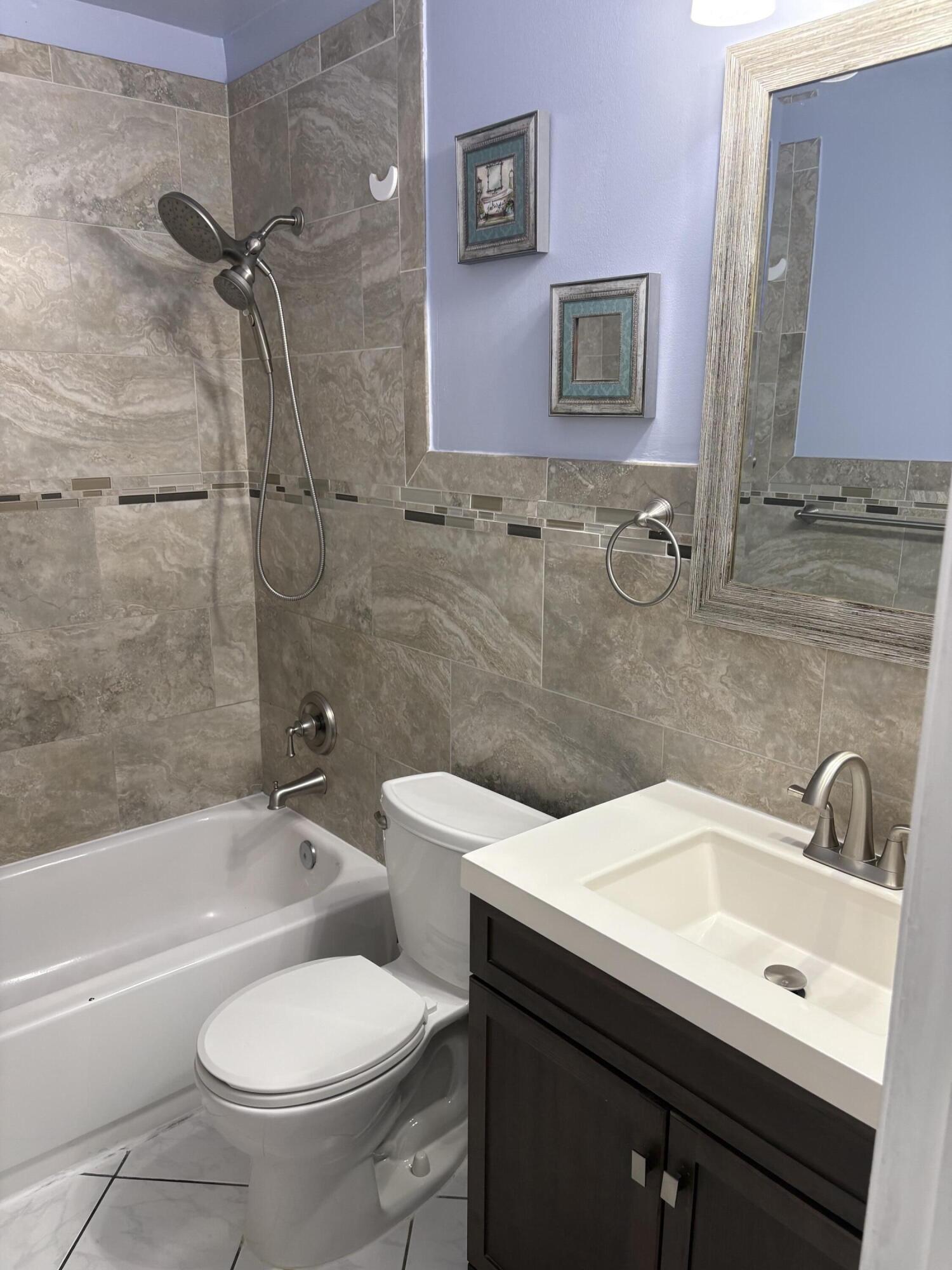 8250 SW 8TH, North Lauderdale FL 33068