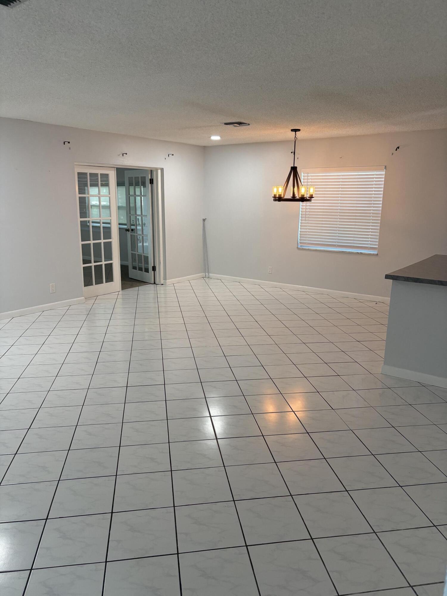 8250 SW 8TH, North Lauderdale FL 33068